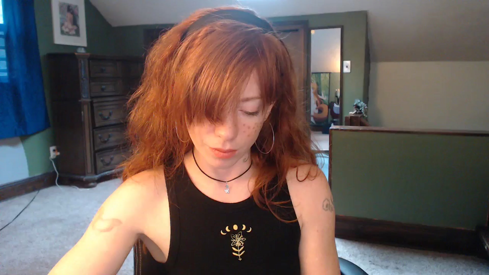 Gallery image thumbnail from AstraeaSiren's myfreecams stream on, 11/20/2023, 20:54 image 10 of 20