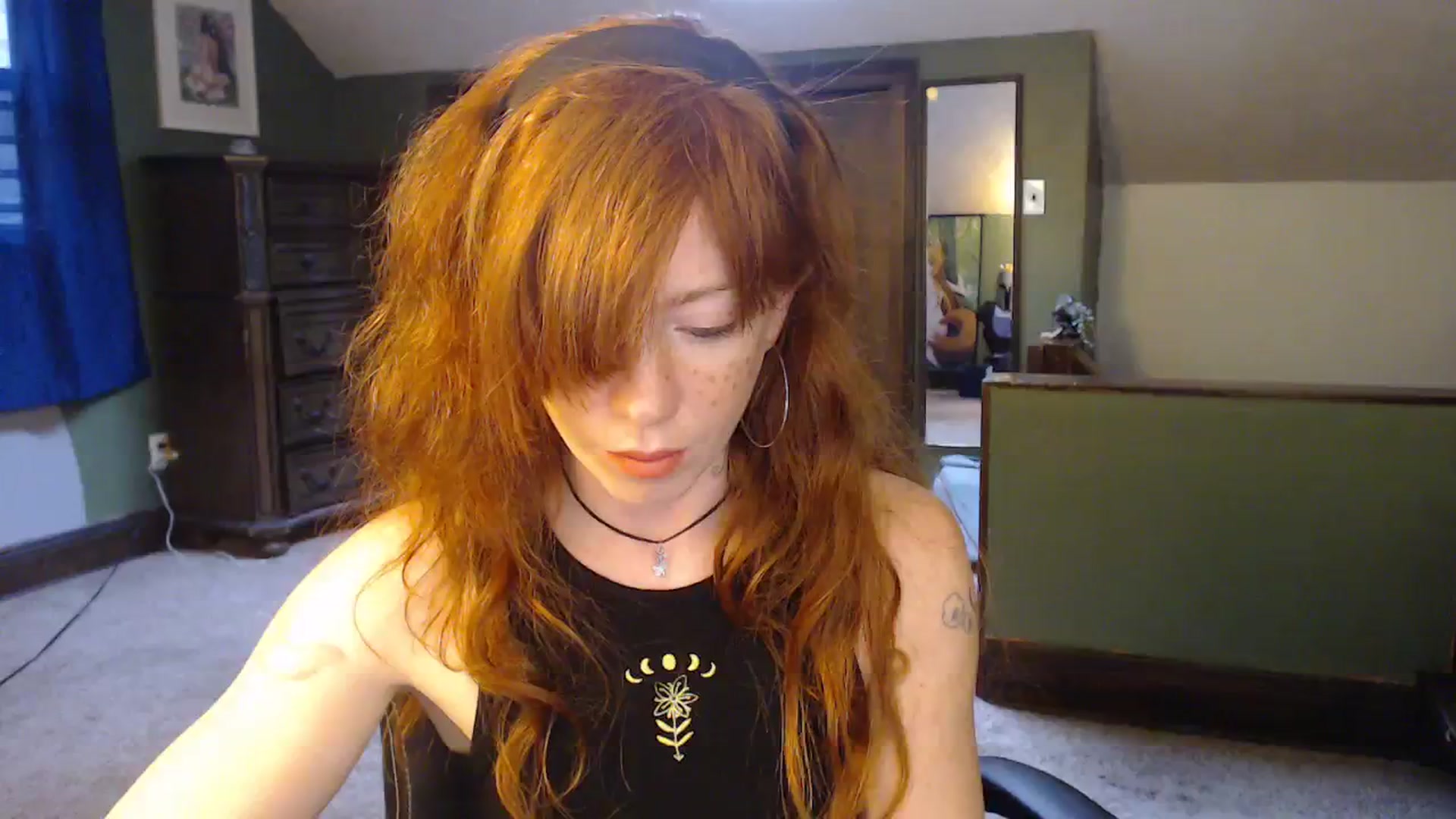 Gallery image thumbnail from AstraeaSiren's myfreecams stream on, 11/20/2023, 20:54 image 16 of 20