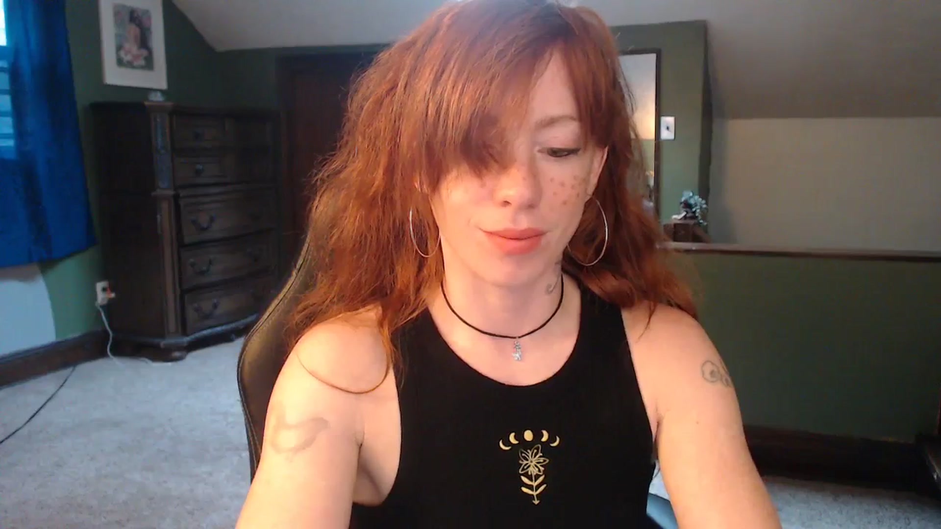 Gallery image thumbnail from AstraeaSiren's myfreecams stream on, 11/20/2023, 20:54 image 8 of 20