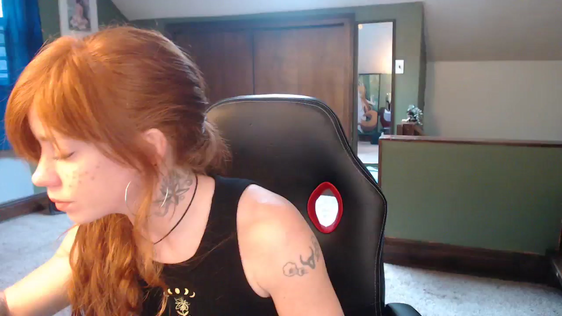 Gallery image thumbnail from AstraeaSiren's myfreecams stream on, 11/20/2023, 20:54 image 1 of 20