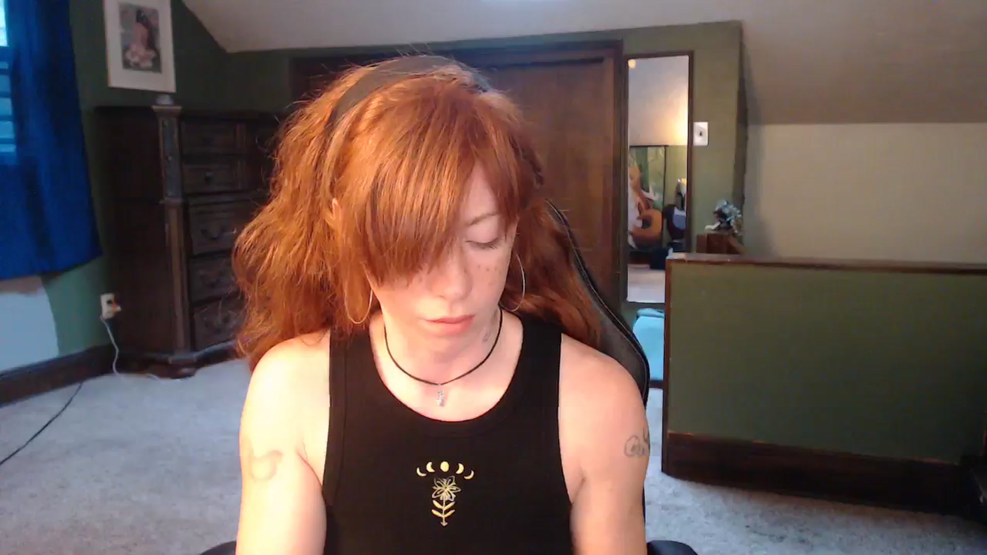 Gallery image thumbnail from AstraeaSiren's myfreecams stream on, 11/20/2023, 20:54 image 18 of 20