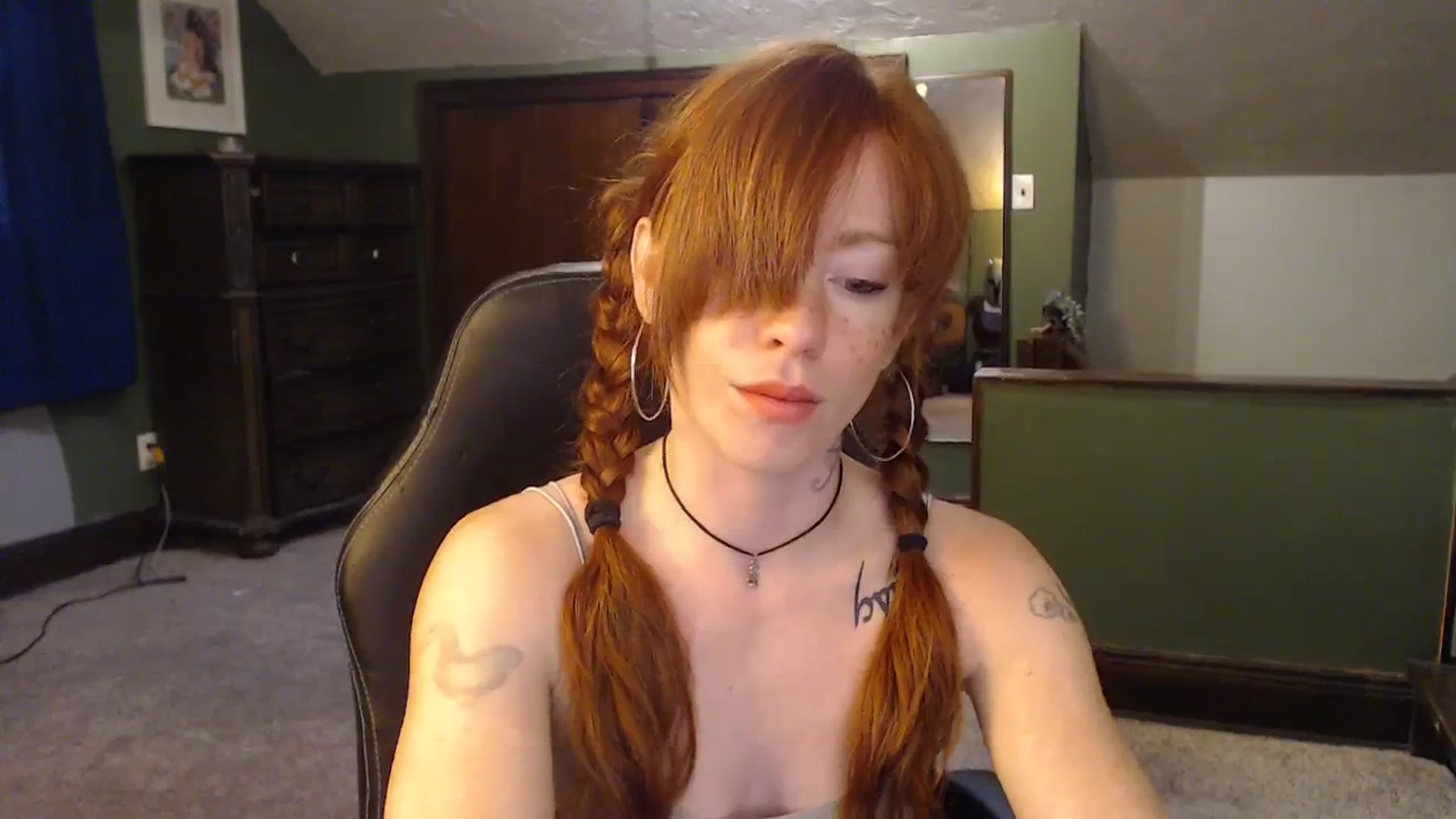 Gallery image thumbnail from AstraeaSiren's myfreecams stream on, 11/22/2023, 20:16 image 12 of 20