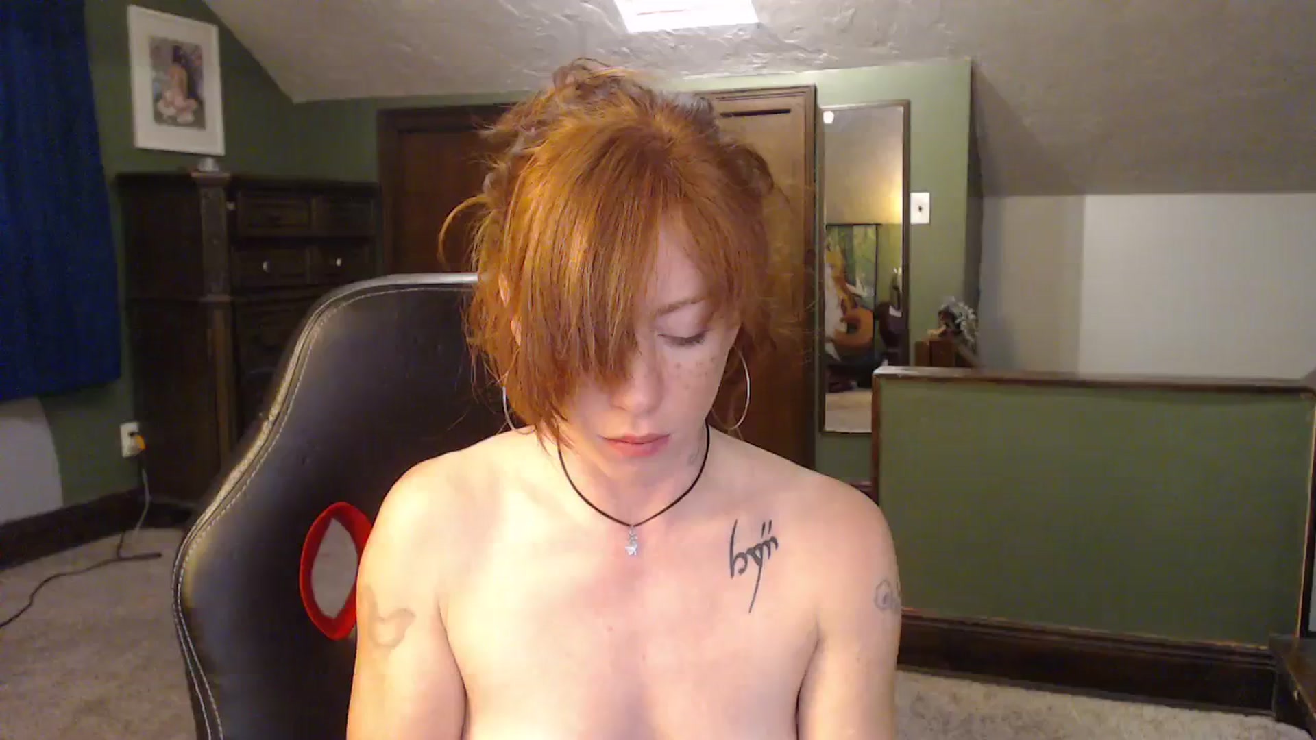 Gallery image thumbnail from AstraeaSiren's myfreecams stream on, 11/22/2023, 21:34 image 16 of 20