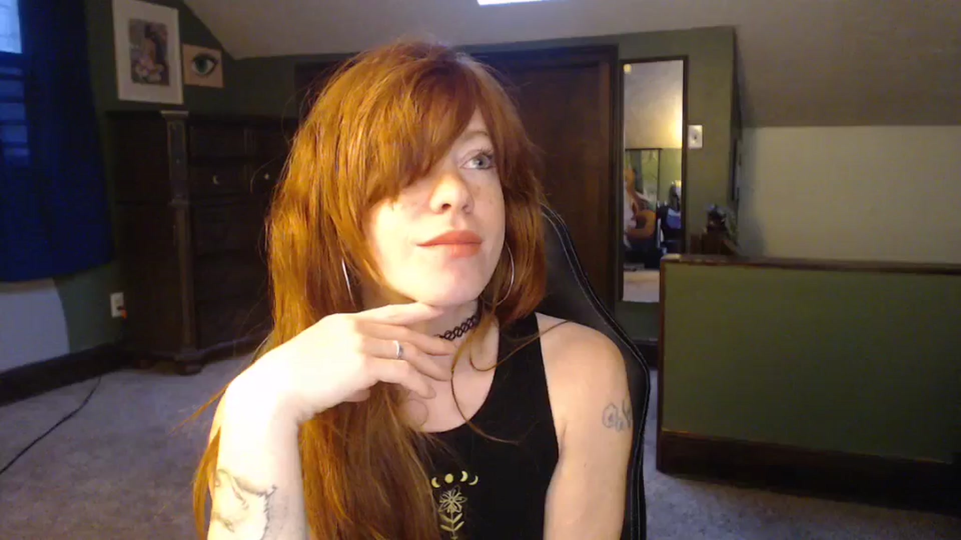 Gallery image thumbnail from AstraeaSiren's myfreecams stream on, 12/04/2023, 21:28 image 14 of 20