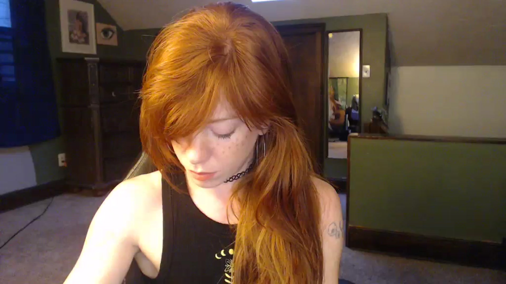 Gallery image thumbnail from AstraeaSiren's myfreecams stream on, 12/04/2023, 21:28 image 19 of 20
