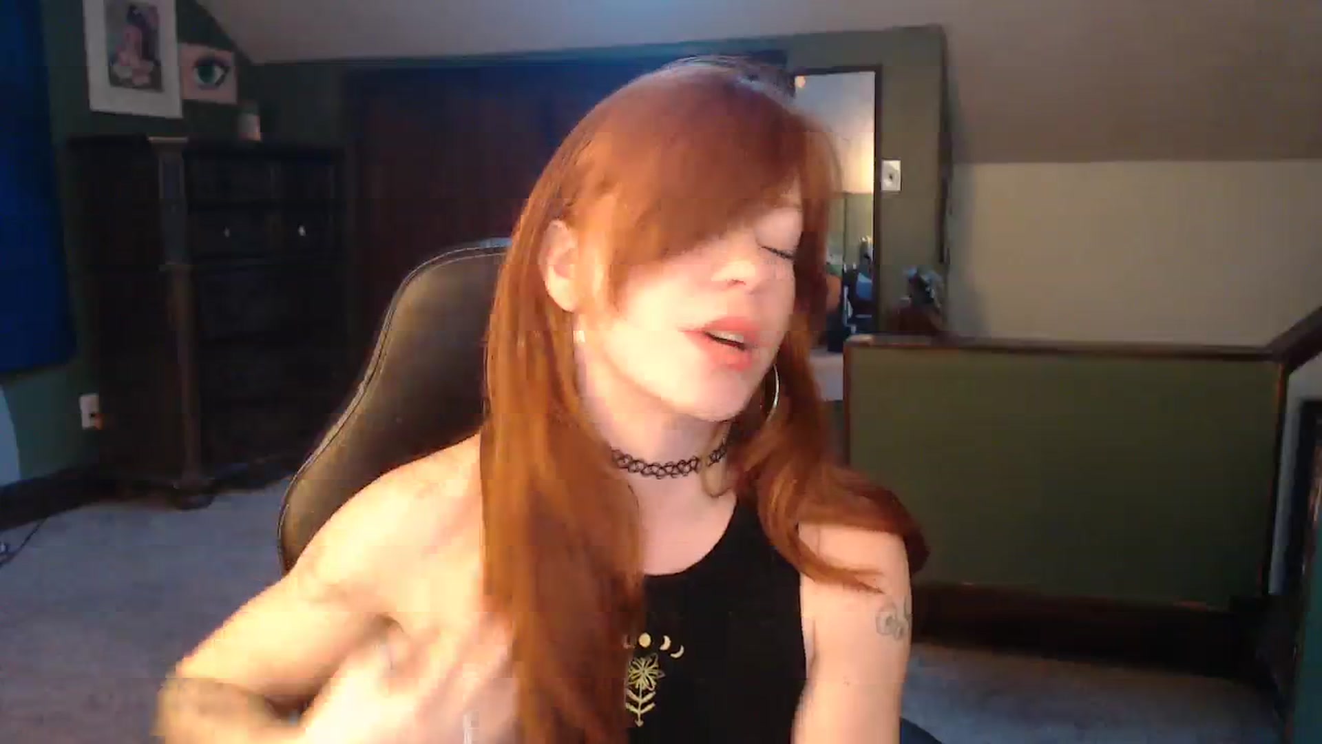 Gallery image thumbnail from AstraeaSiren's myfreecams stream on, 12/14/2023, 22:05 image 15 of 20