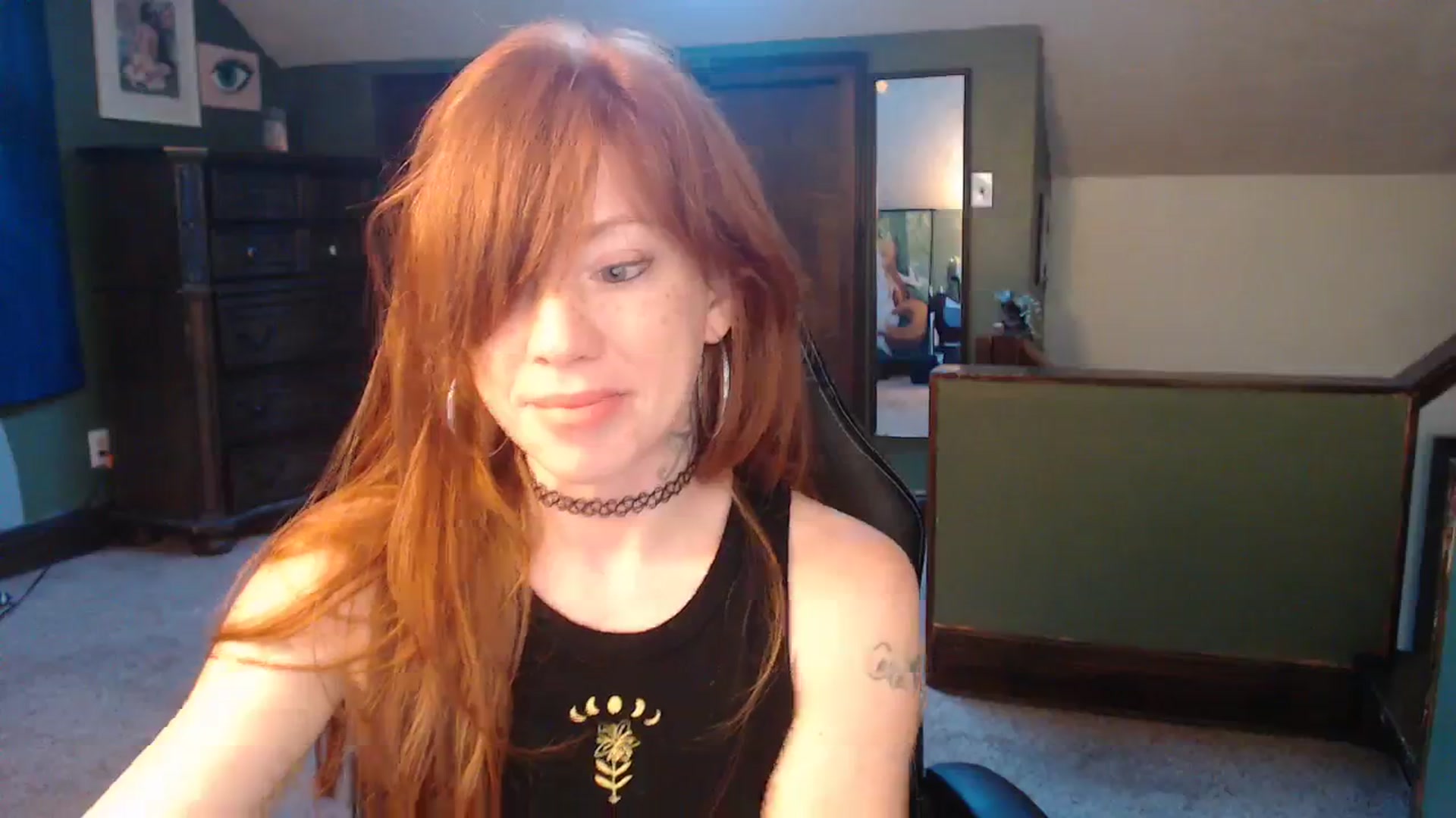 Gallery image thumbnail from AstraeaSiren's myfreecams stream on, 12/14/2023, 22:05 image 11 of 20