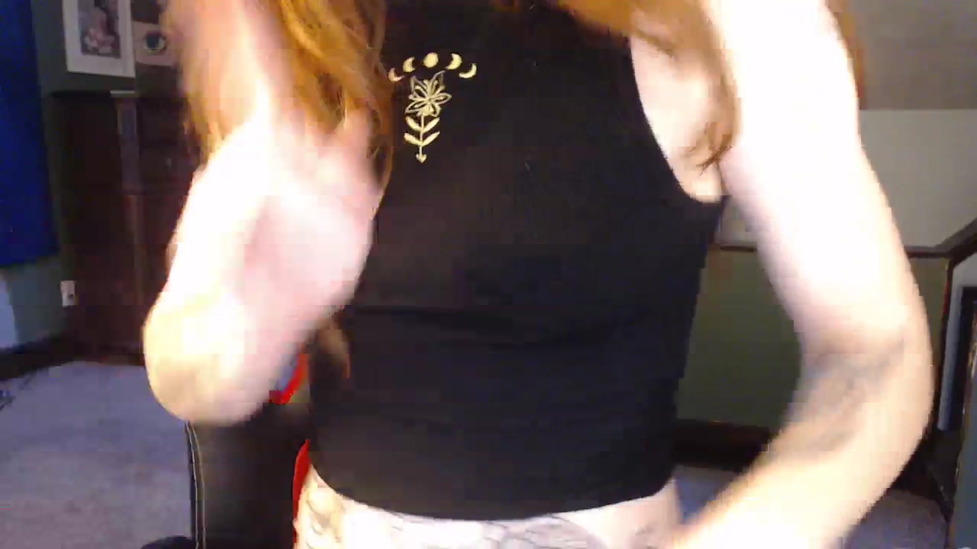 Gallery image thumbnail from AstraeaSiren's myfreecams stream on, 12/14/2023, 22:05 image 17 of 20