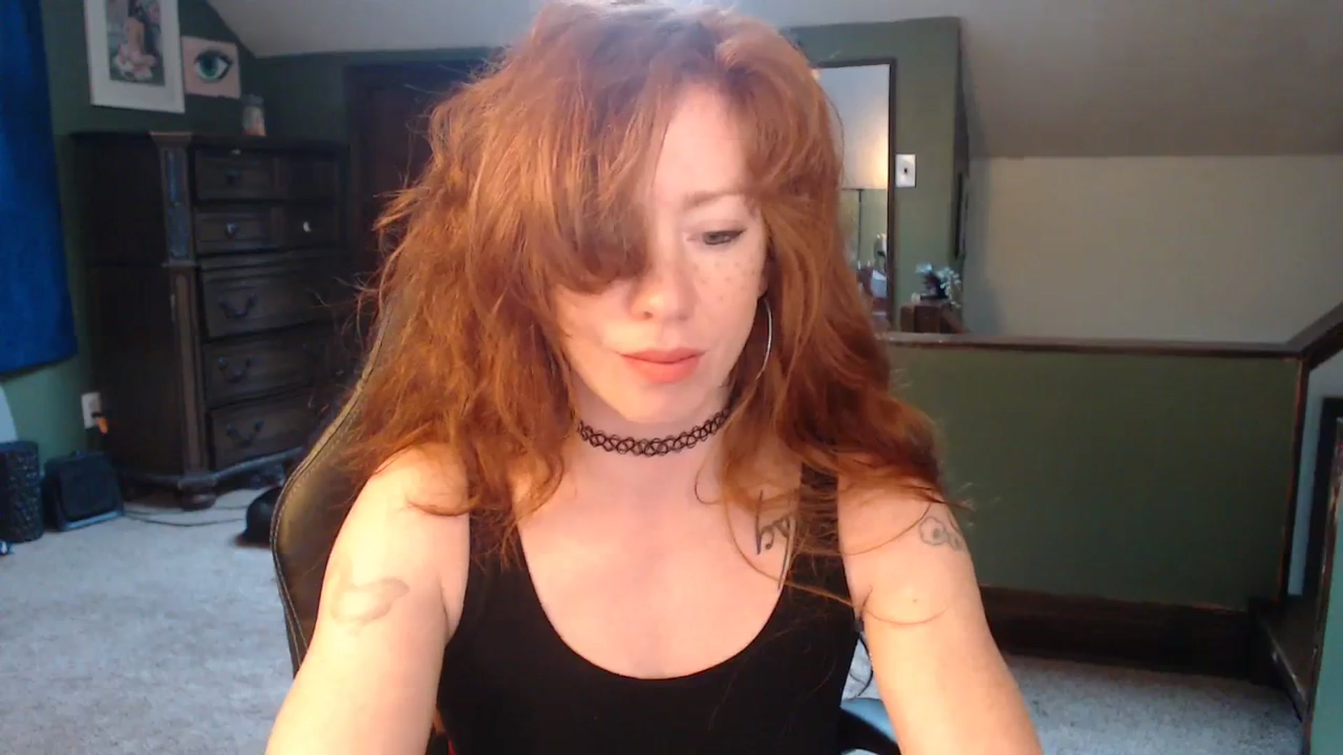 Gallery image thumbnail from AstraeaSiren's myfreecams stream on, 12/19/2023, 19:50 image 15 of 20