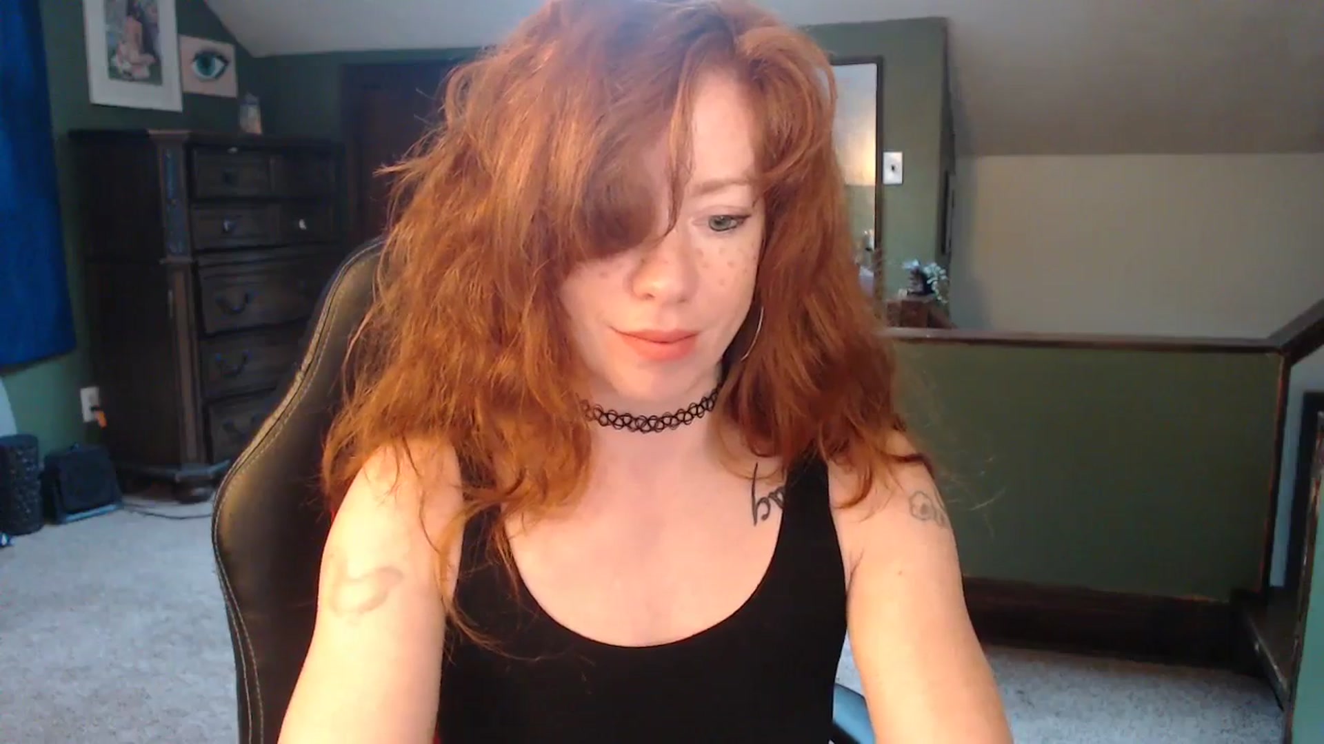Gallery image thumbnail from AstraeaSiren's myfreecams stream on, 12/19/2023, 19:50 image 7 of 20