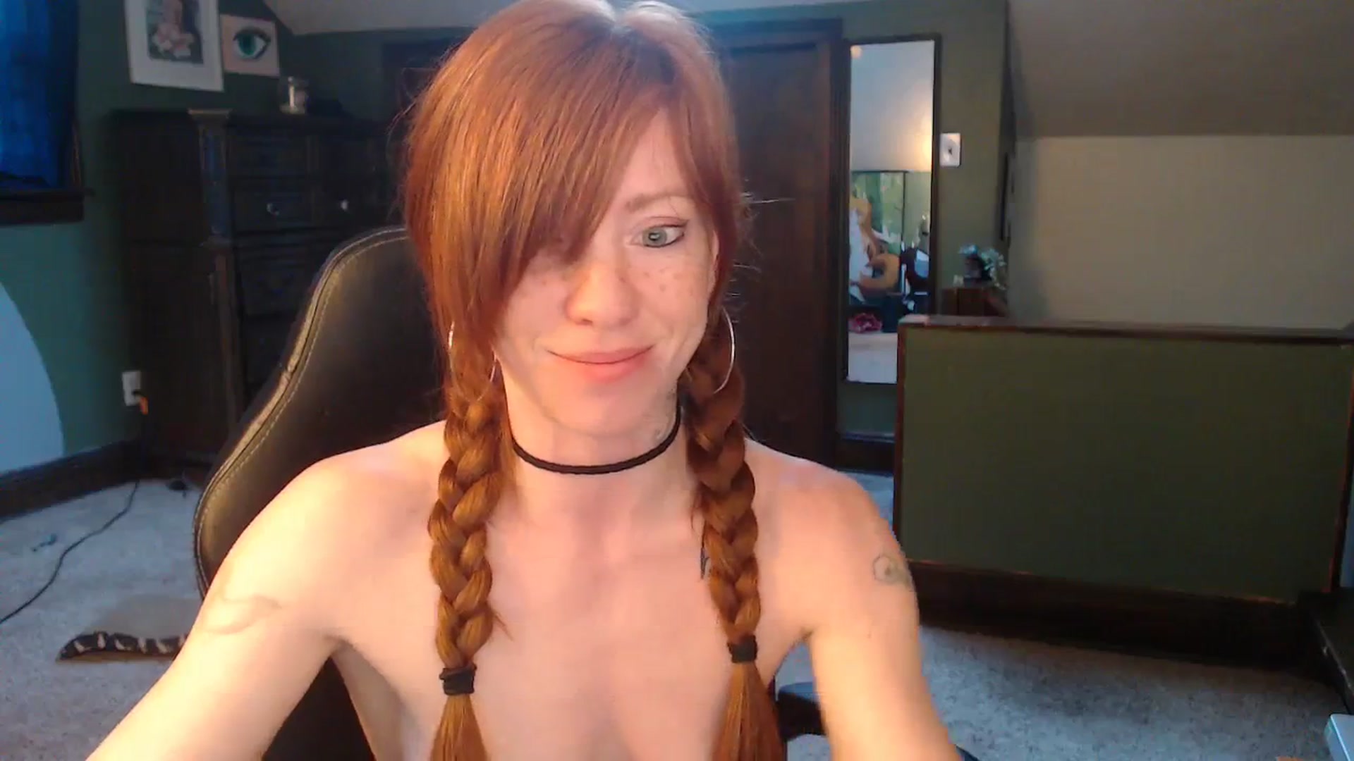 Gallery image thumbnail from AstraeaSiren's myfreecams stream on, 01/15/2024, 21:38 image 15 of 20
