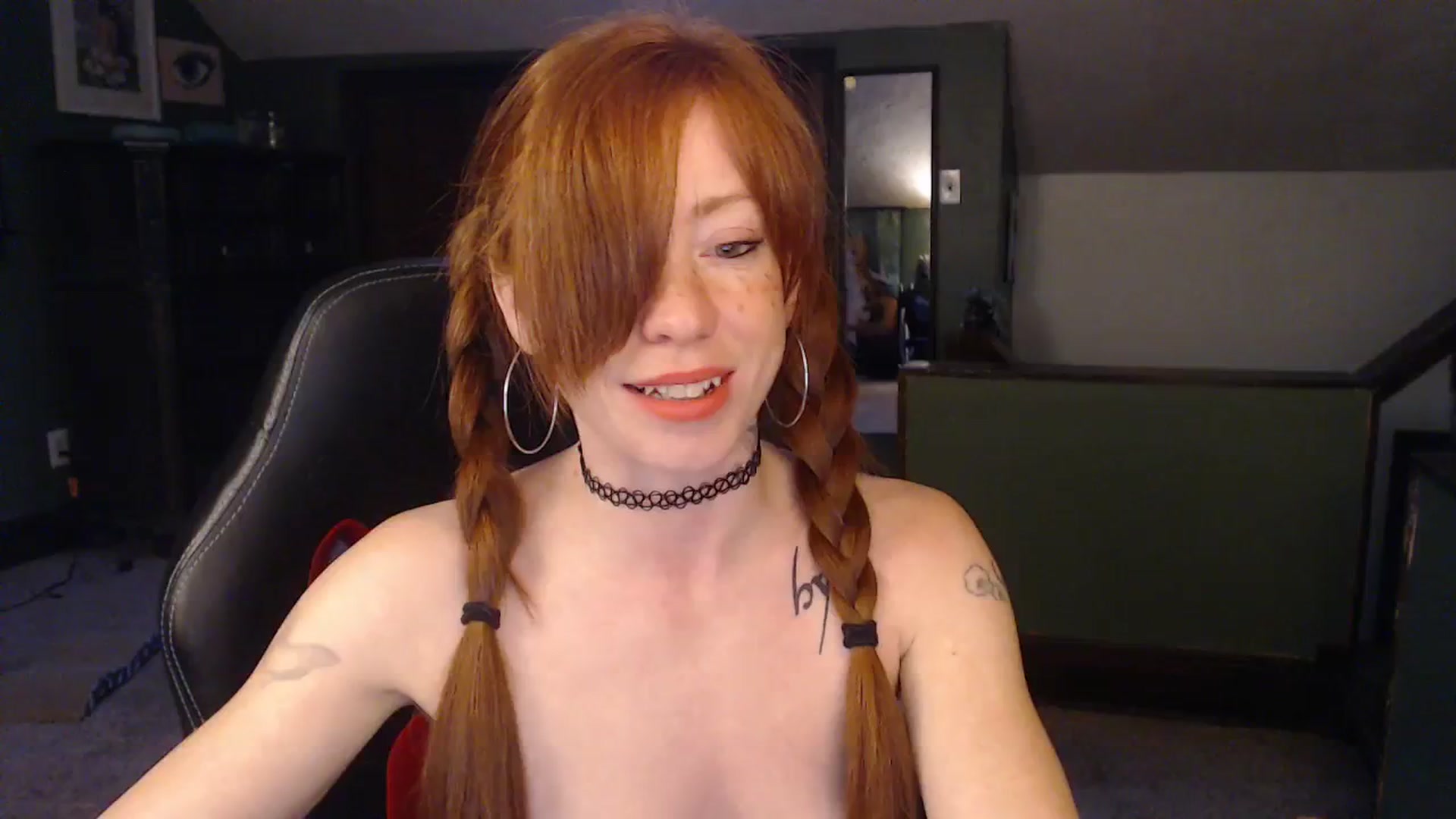 Gallery image thumbnail from AstraeaSiren's myfreecams stream on, 01/22/2024, 22:25 image 1 of 20
