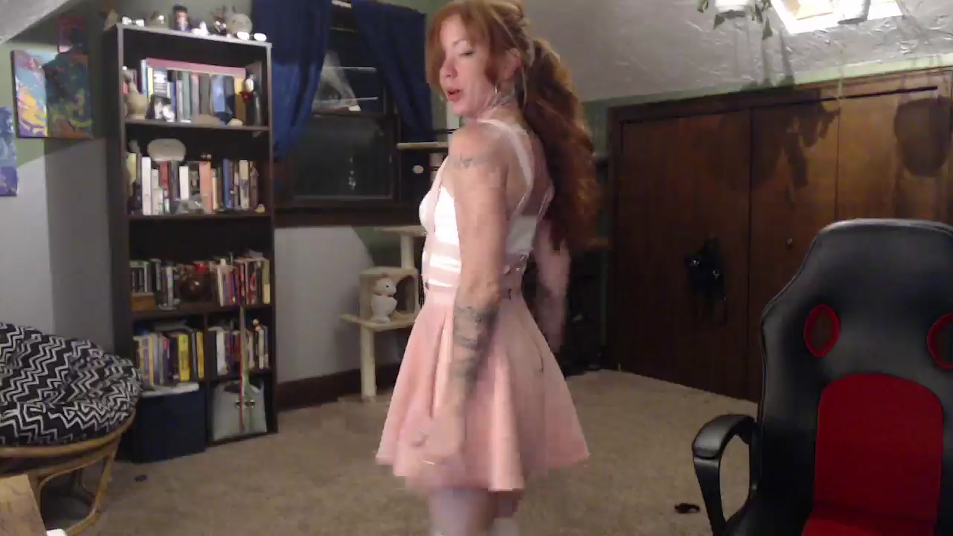 Gallery image thumbnail from AstraeaSiren's myfreecams stream on, 06/13/2024, 06:44 image 8 of 20