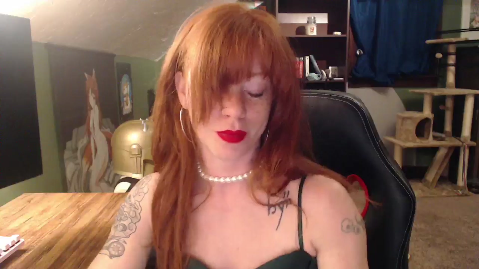 Gallery image thumbnail from AstraeaSiren's myfreecams stream on, 12/05/2024, 07:40 image 5 of 20