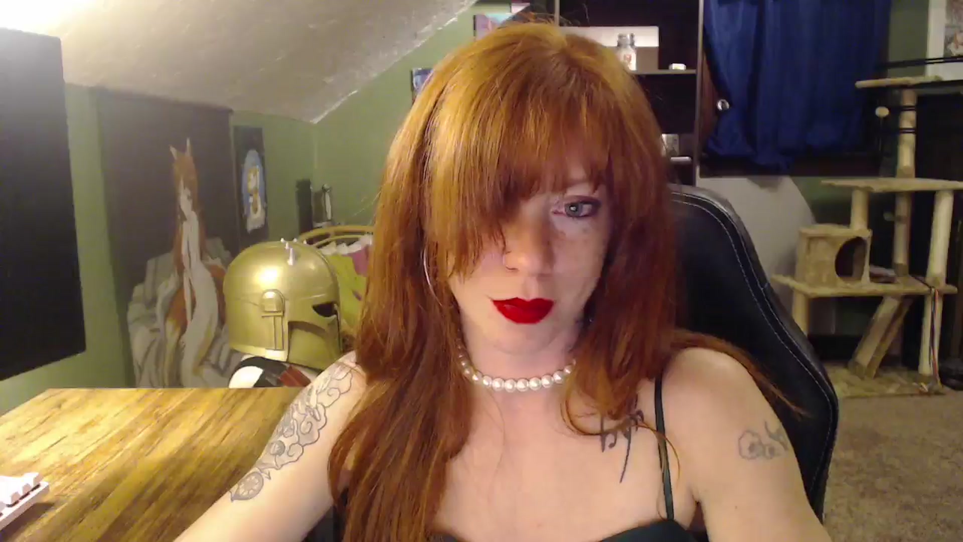 Gallery image thumbnail from AstraeaSiren's myfreecams stream on, 12/05/2024, 07:40 image 13 of 20