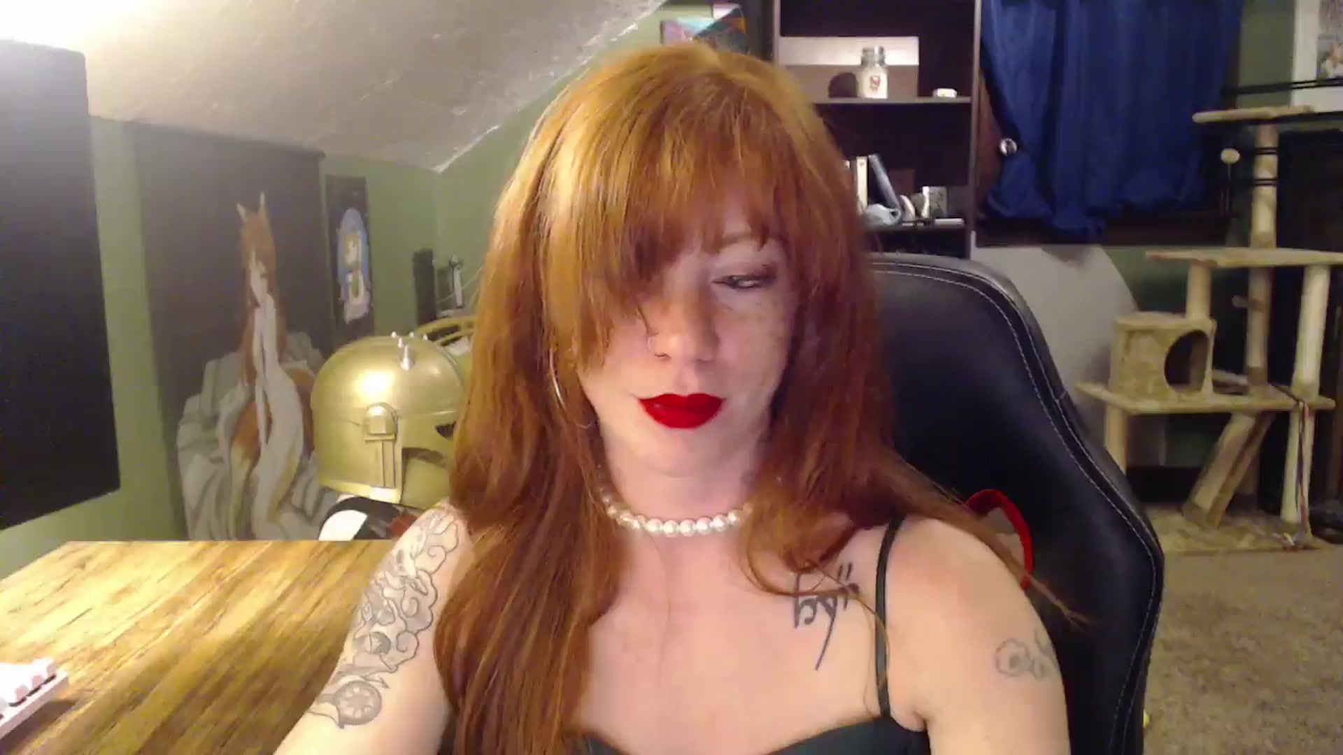 Gallery image thumbnail from AstraeaSiren's myfreecams stream on, 12/05/2024, 07:40 image 11 of 20
