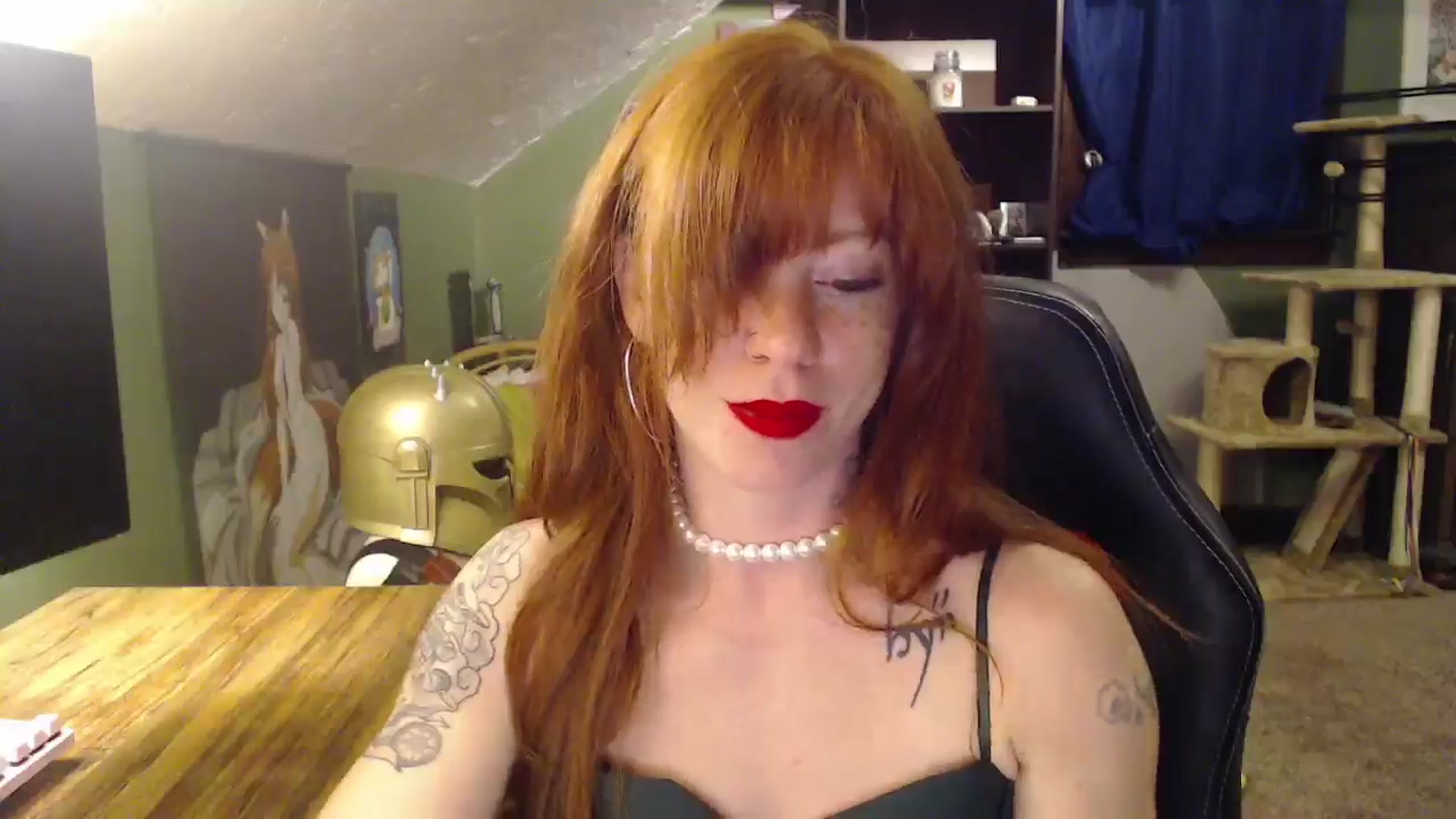 Gallery image thumbnail from AstraeaSiren's myfreecams stream on, 12/05/2024, 07:40 image 7 of 20