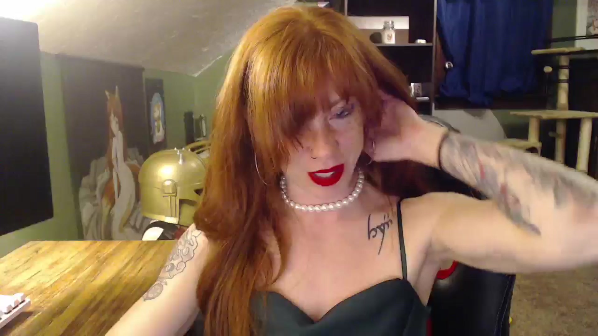 Gallery image thumbnail from AstraeaSiren's myfreecams stream on, 12/05/2024, 07:40 image 16 of 20