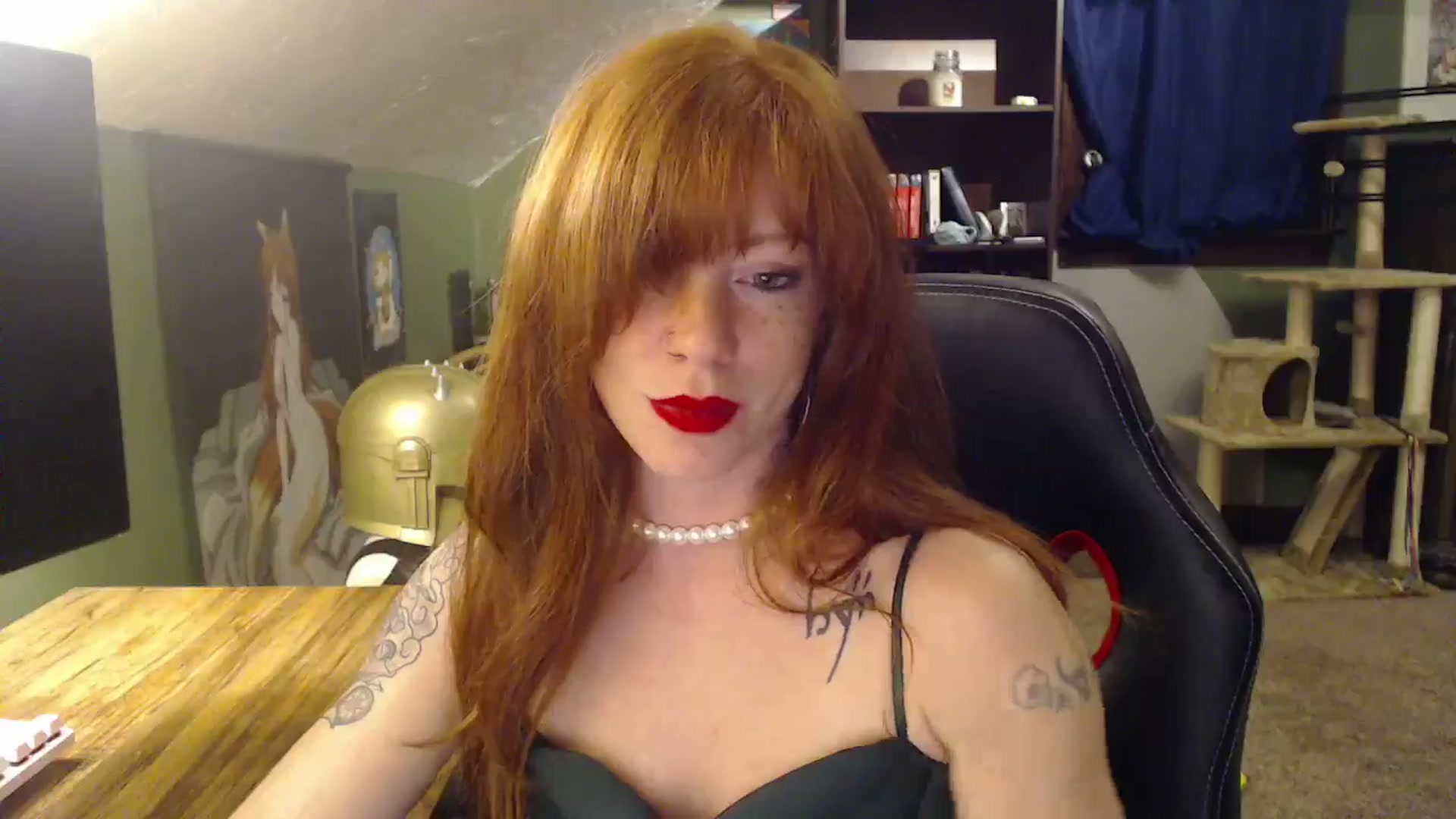 Gallery image thumbnail from AstraeaSiren's myfreecams stream on, 12/05/2024, 07:40 image 4 of 20