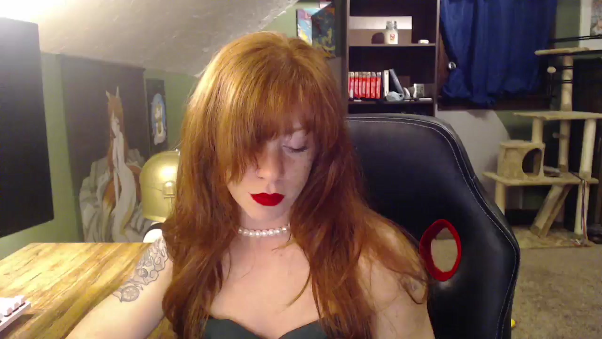 Gallery image thumbnail from AstraeaSiren's myfreecams stream on, 12/05/2024, 07:40 image 18 of 20