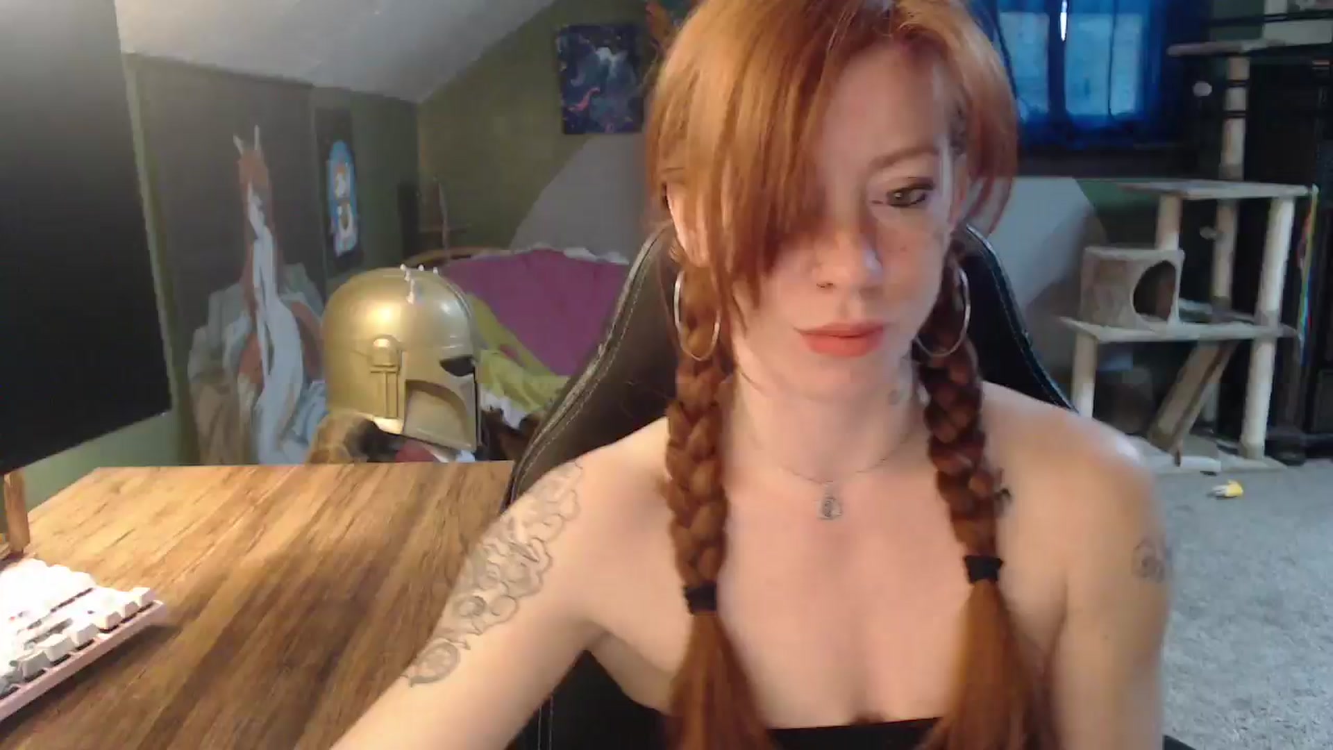 Gallery image thumbnail from AstraeaSiren's myfreecams stream on, 01/10/2025, 19:46 image 1 of 20
