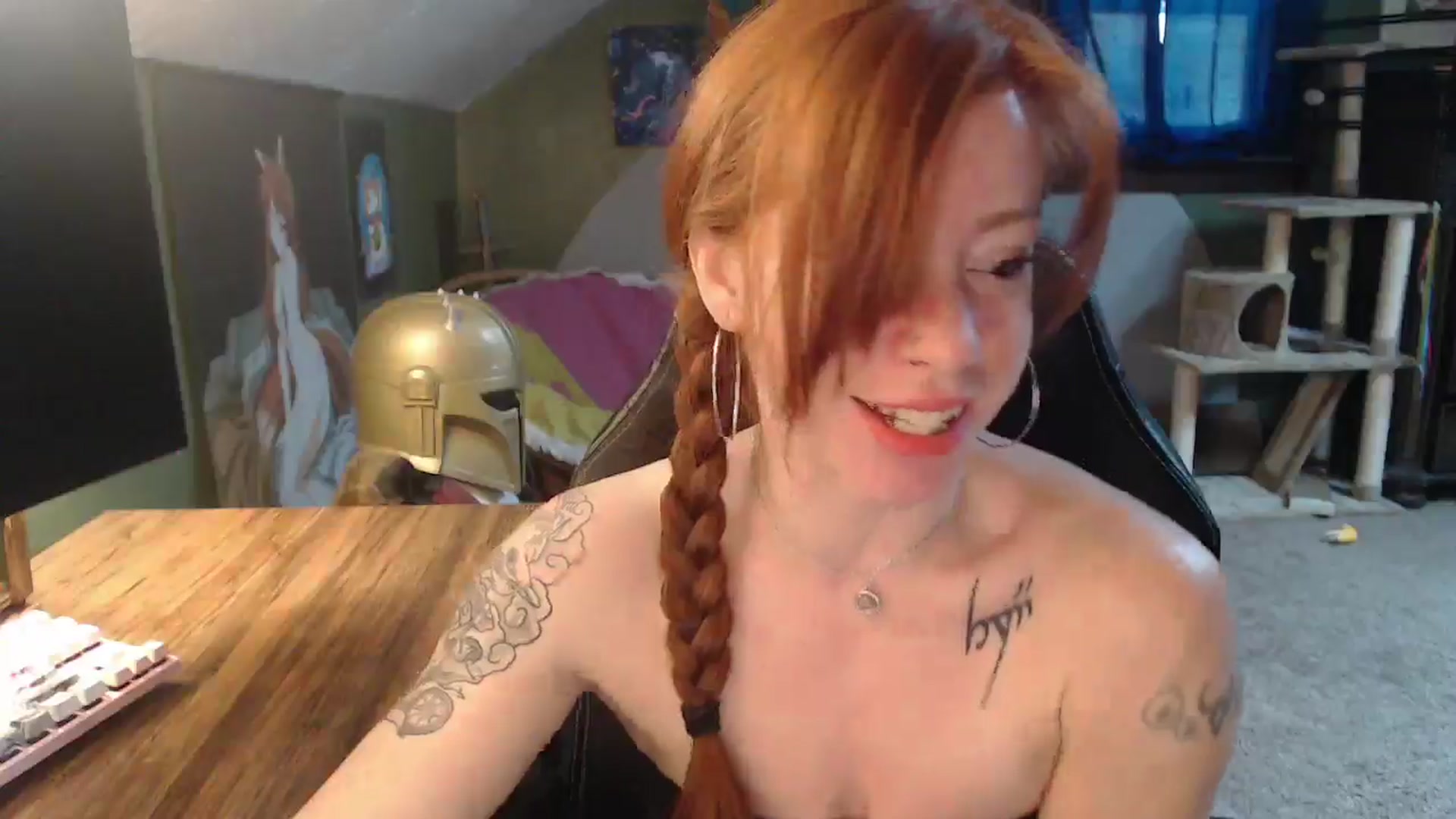 Gallery image thumbnail from AstraeaSiren's myfreecams stream on, 01/10/2025, 19:46 image 14 of 20