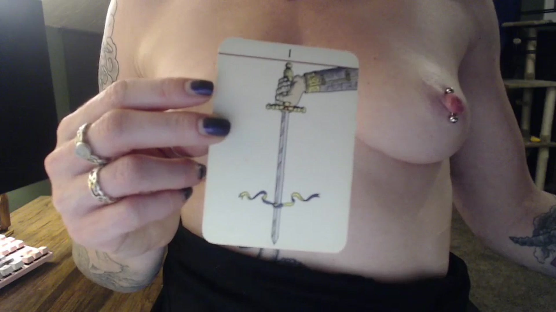 Gallery image thumbnail from AstraeaSiren's myfreecams stream on, 01/28/2025, 06:19 image 9 of 20