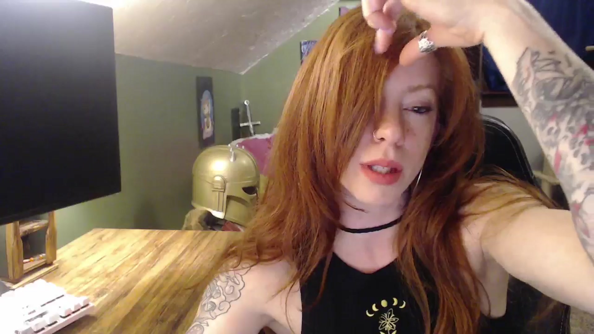 Gallery image thumbnail from AstraeaSiren's myfreecams stream on, 02/13/2025, 06:24 image 18 of 20