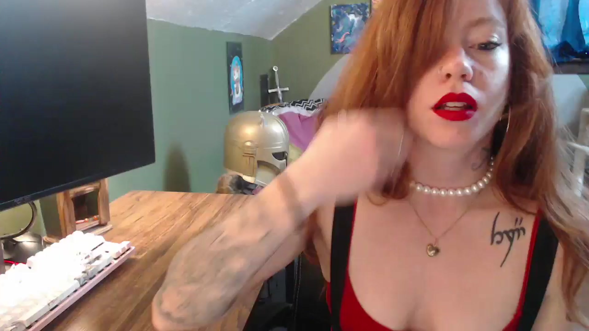 Gallery image thumbnail from AstraeaSiren's myfreecams stream on, 02/14/2025, 19:42 image 1 of 20