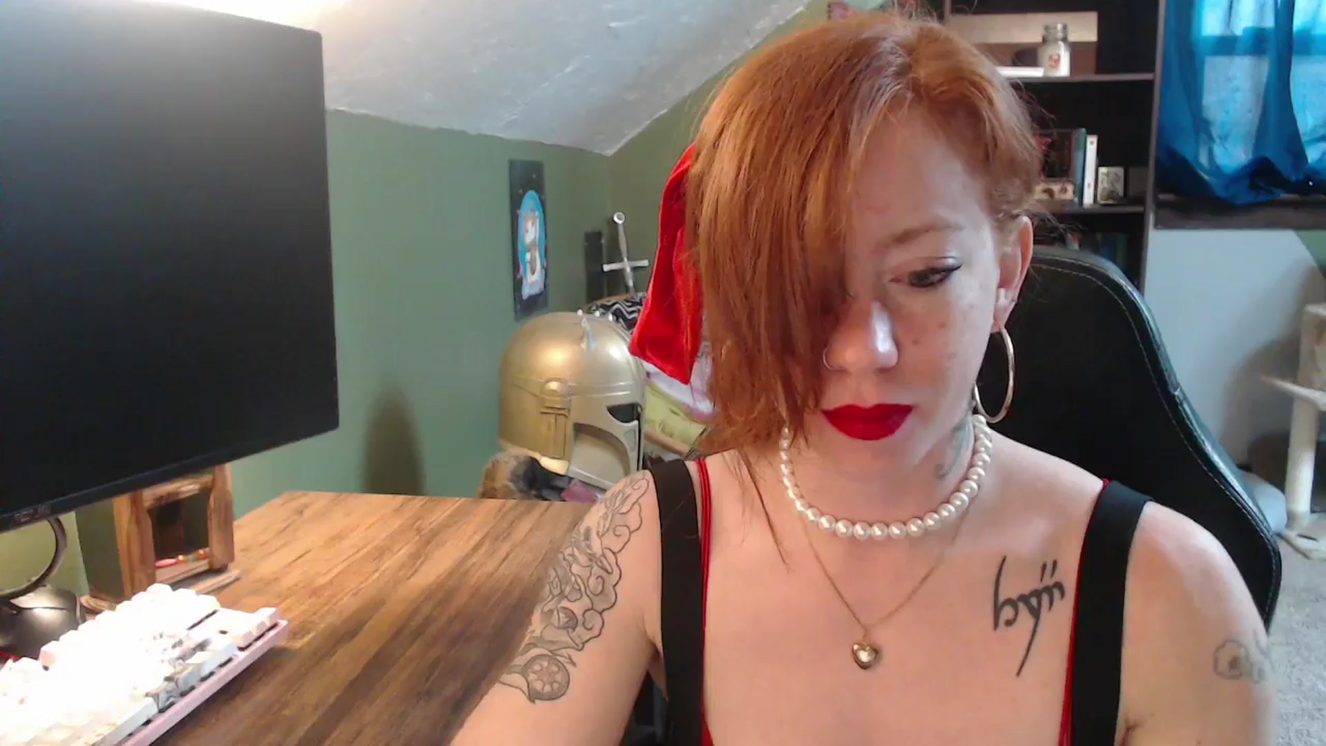 Gallery image thumbnail from AstraeaSiren's myfreecams stream on, 02/14/2025, 19:42 image 15 of 20