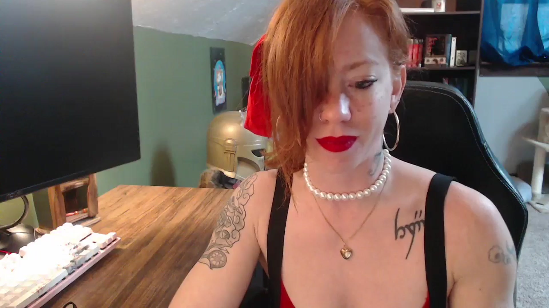 Gallery image thumbnail from AstraeaSiren's myfreecams stream on, 02/14/2025, 19:42 image 20 of 20