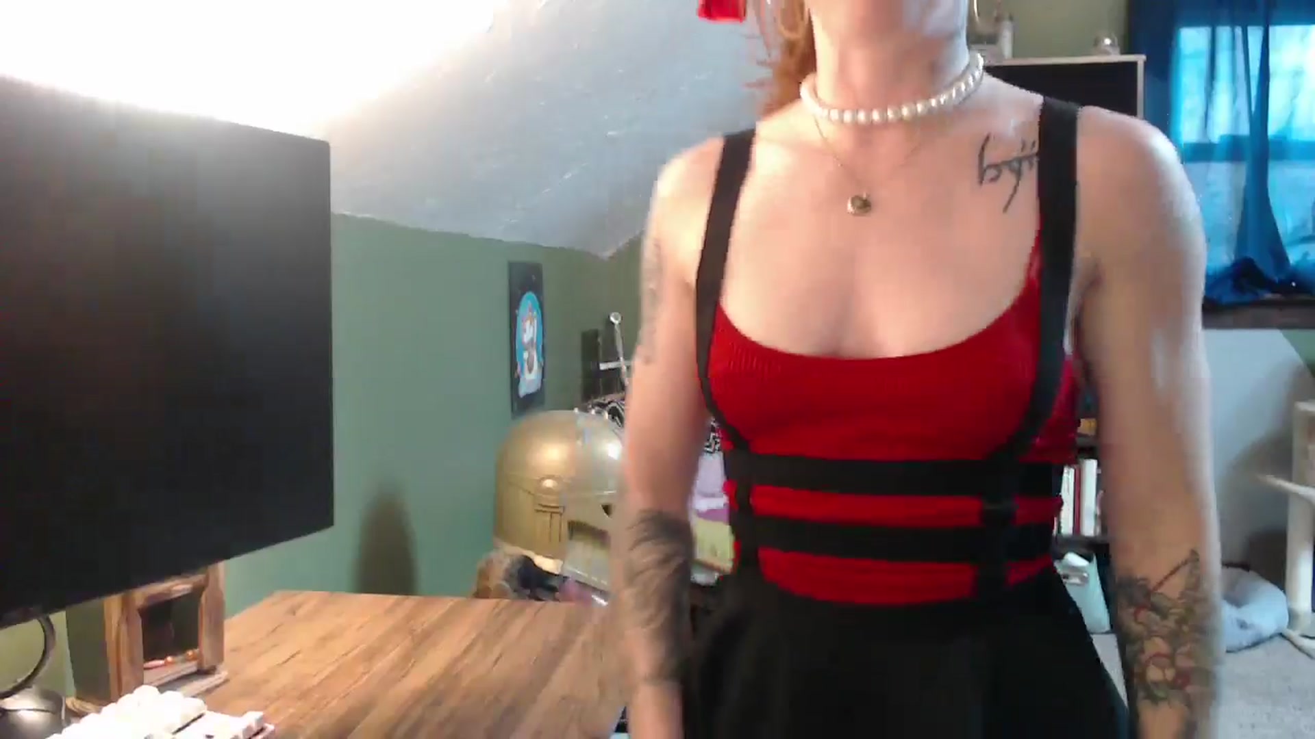 Gallery image thumbnail from AstraeaSiren's myfreecams stream on, 02/14/2025, 19:42 image 13 of 20