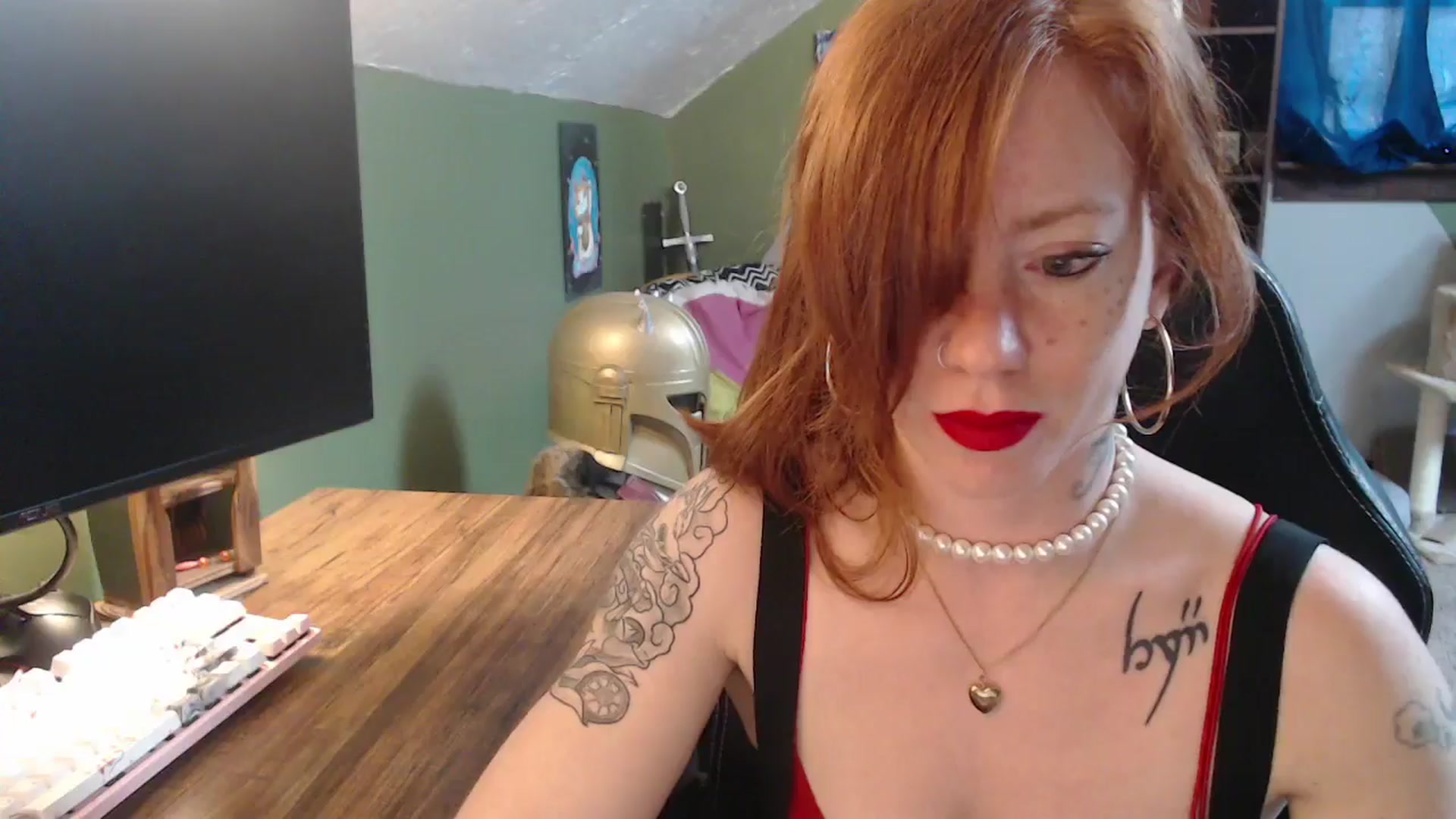 Gallery image thumbnail from AstraeaSiren's myfreecams stream on, 02/14/2025, 19:42 image 6 of 20
