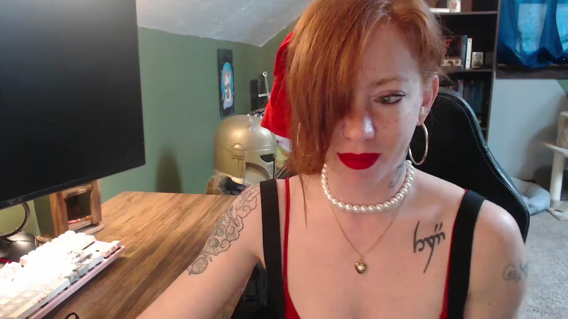 Gallery image thumbnail from AstraeaSiren's myfreecams stream on, 02/14/2025, 19:42 image 19 of 20