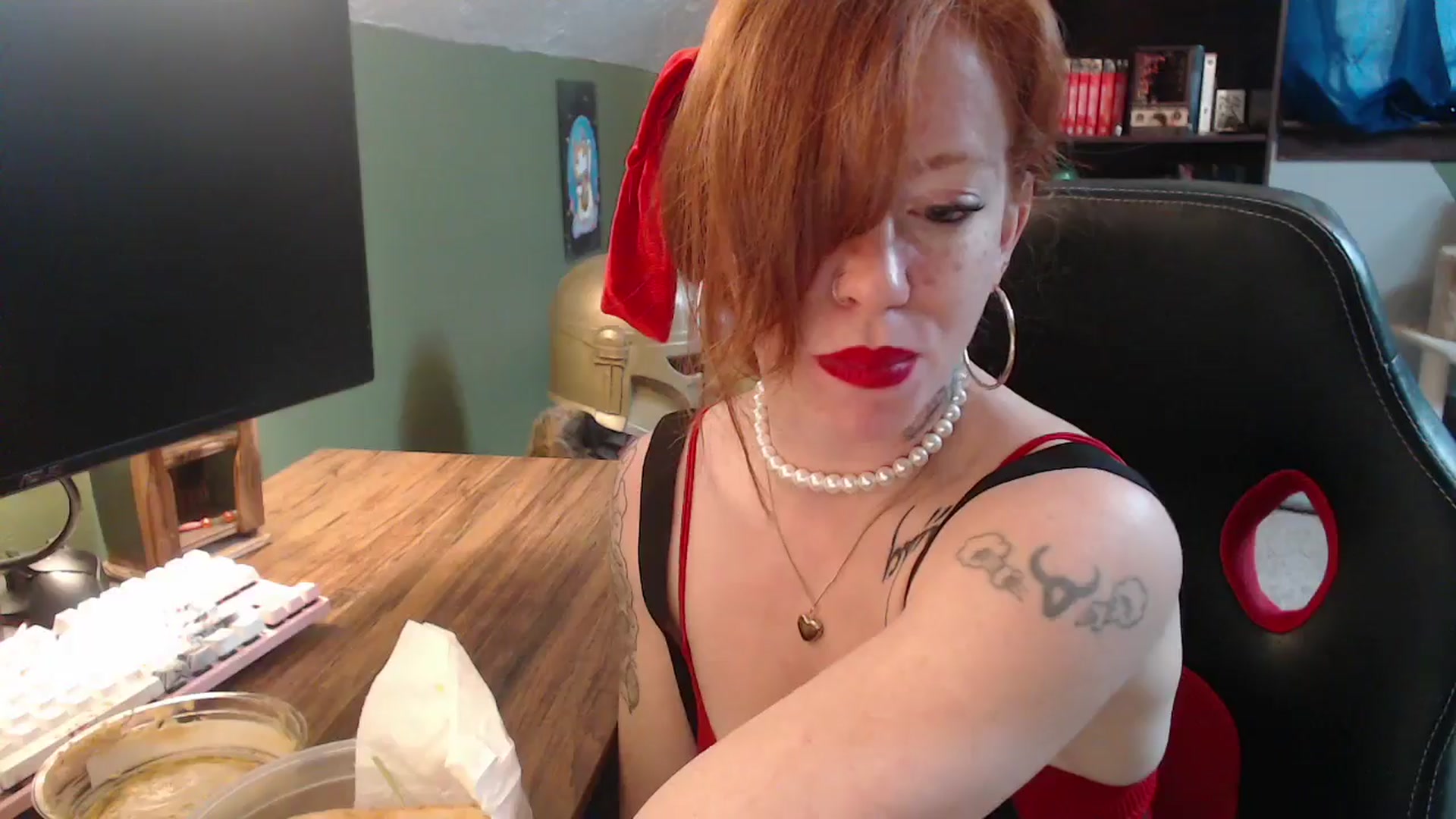 Gallery image thumbnail from AstraeaSiren's myfreecams stream on, 02/14/2025, 21:55 image 9 of 20
