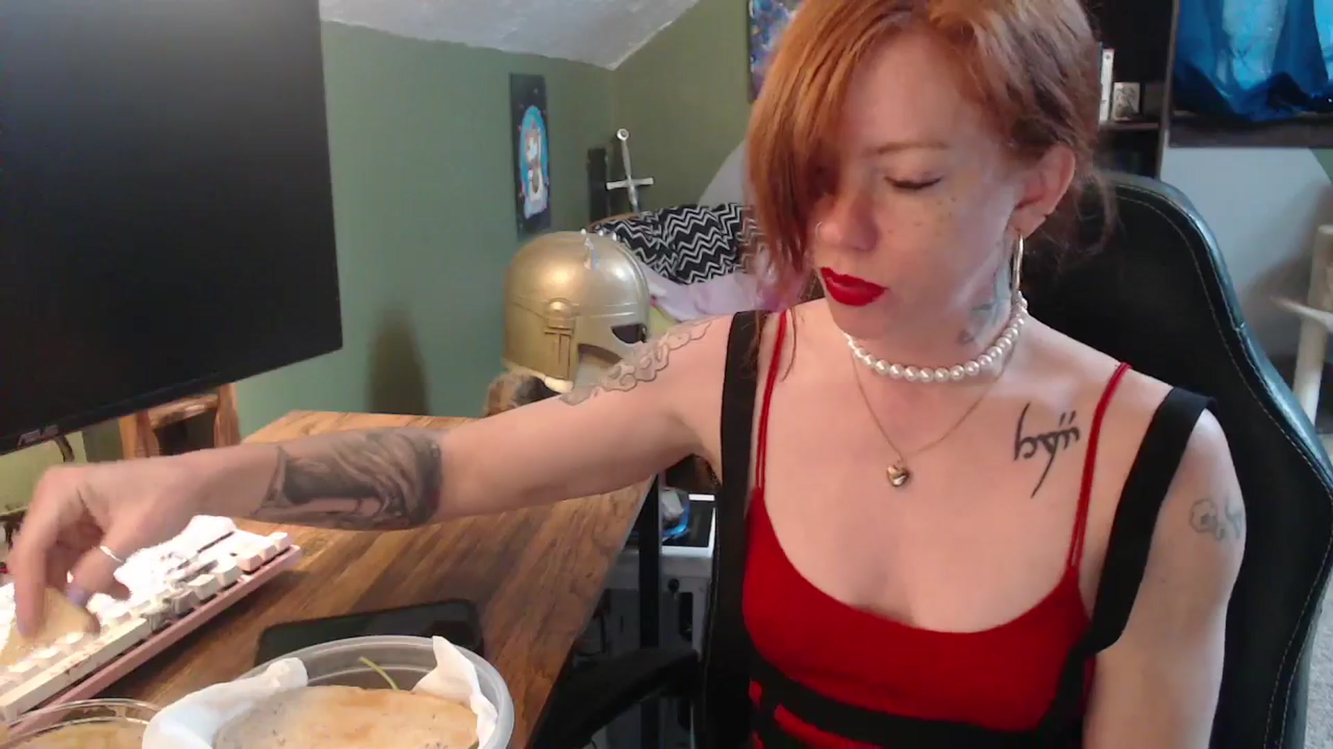Gallery image thumbnail from AstraeaSiren's myfreecams stream on, 02/14/2025, 21:55 image 8 of 20