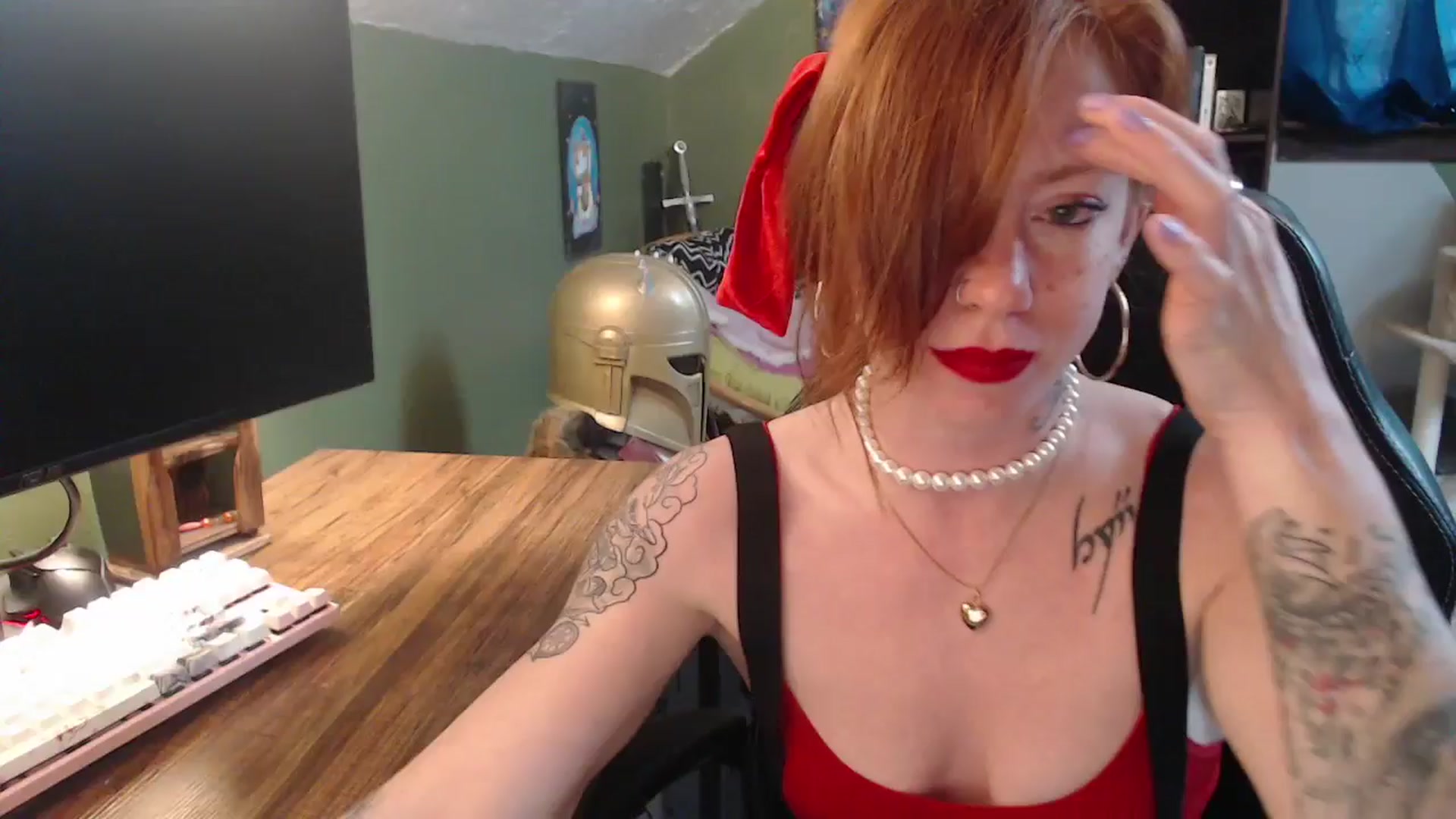 Gallery image thumbnail from AstraeaSiren's myfreecams stream on, 02/14/2025, 21:55 image 15 of 20