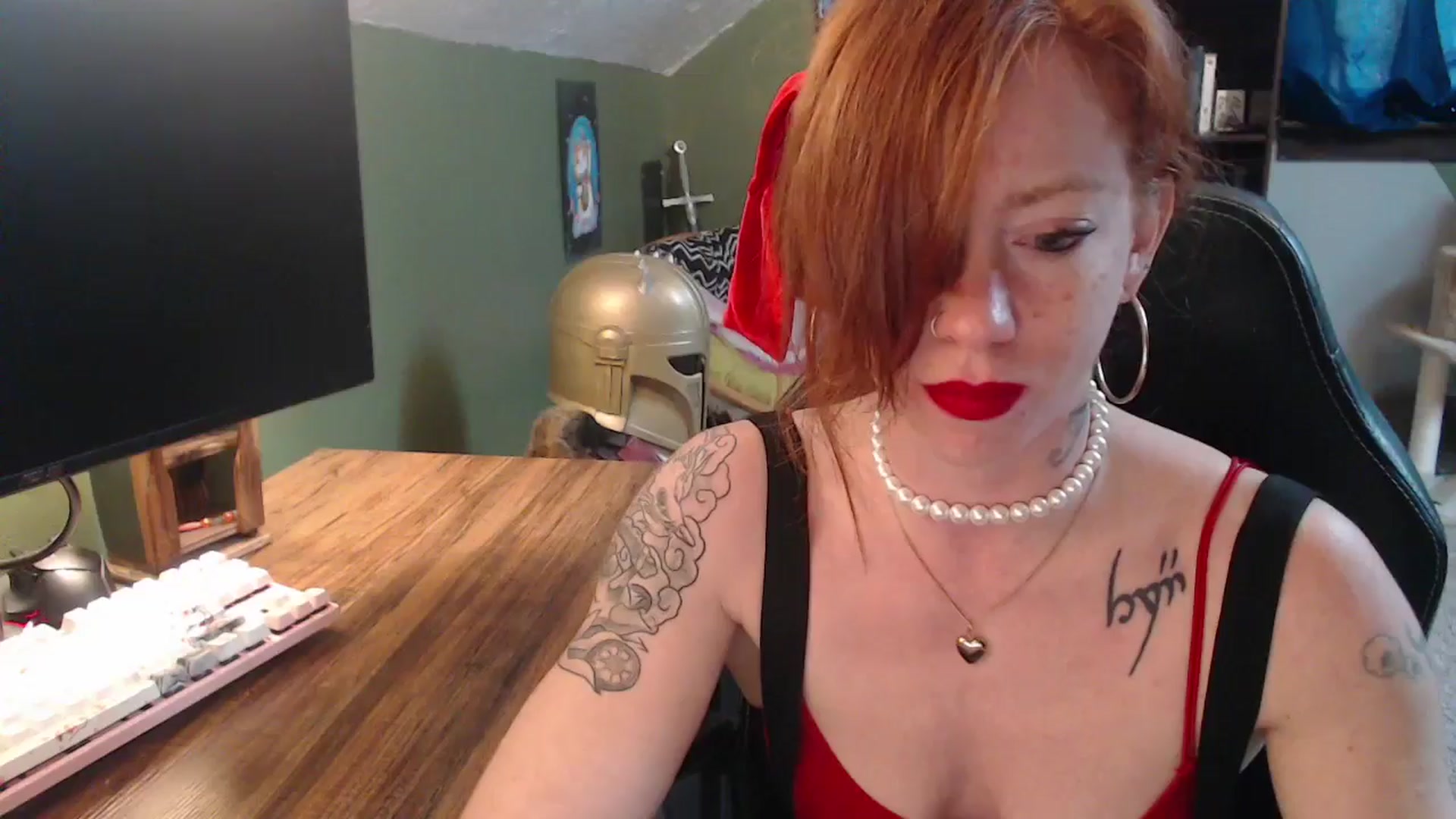 Gallery image thumbnail from AstraeaSiren's myfreecams stream on, 02/14/2025, 21:55 image 14 of 20
