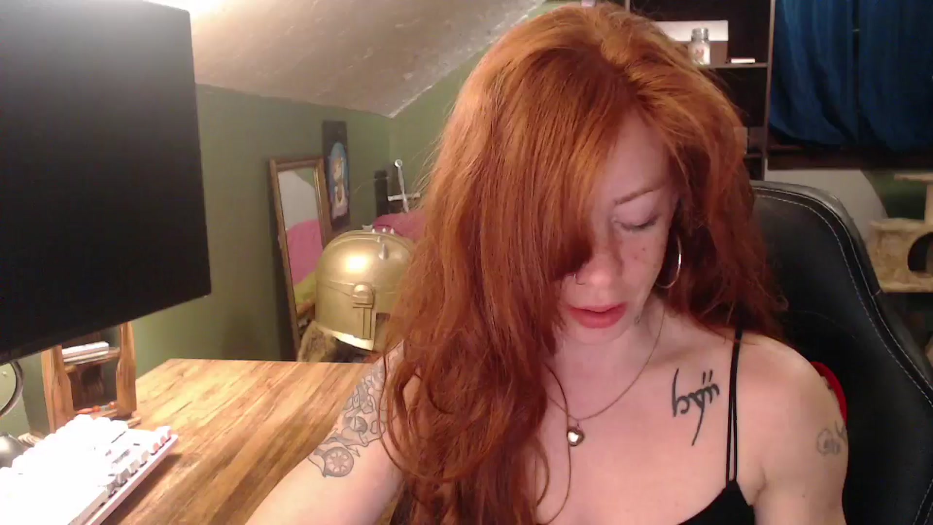 Gallery image thumbnail from AstraeaSiren's myfreecams stream on, 02/25/2025, 07:36 image 6 of 20