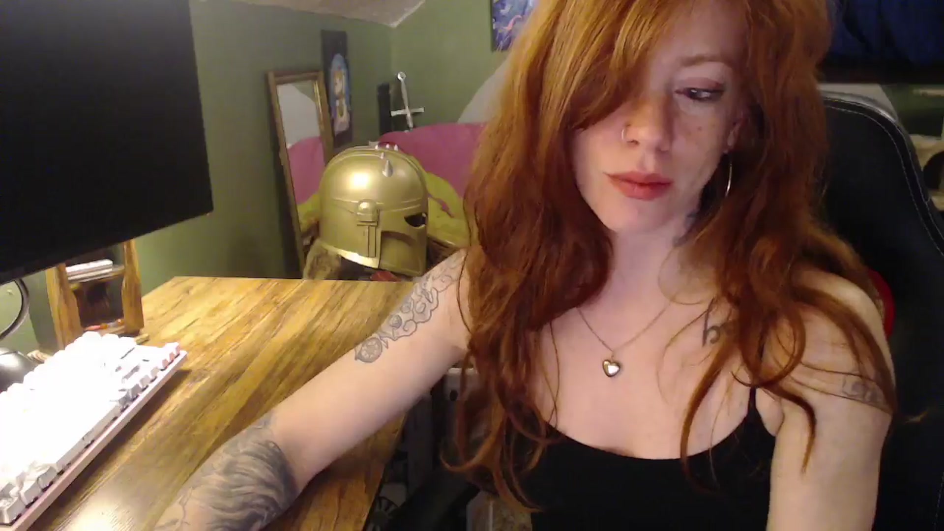 Gallery image thumbnail from AstraeaSiren's myfreecams stream on, 02/25/2025, 07:36 image 14 of 20