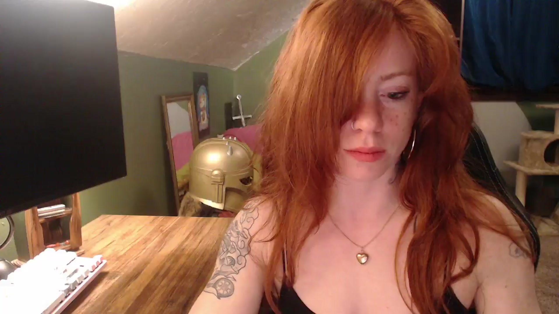 Gallery image thumbnail from AstraeaSiren's myfreecams stream on, 02/25/2025, 07:36 image 1 of 20