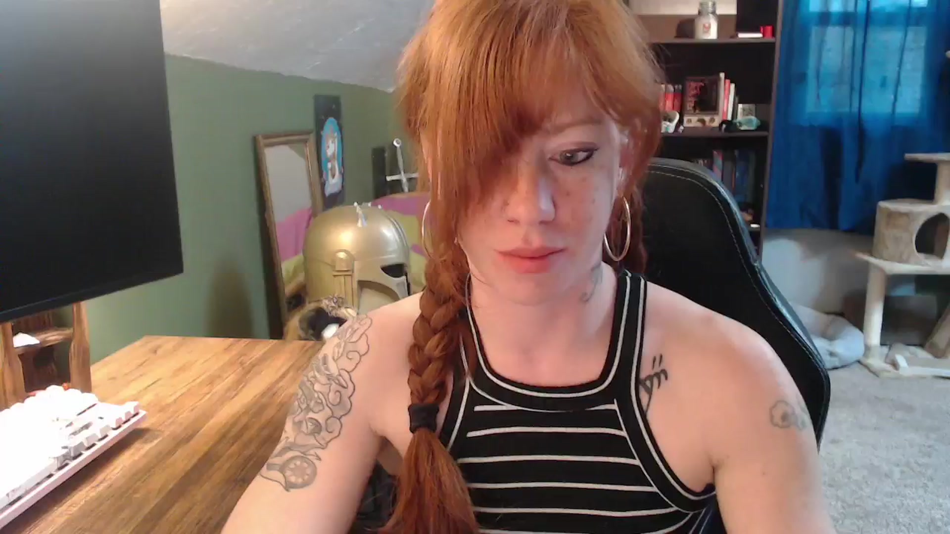 Gallery image thumbnail from AstraeaSiren's myfreecams stream on, 03/28/2025, 19:25 image 1 of 20