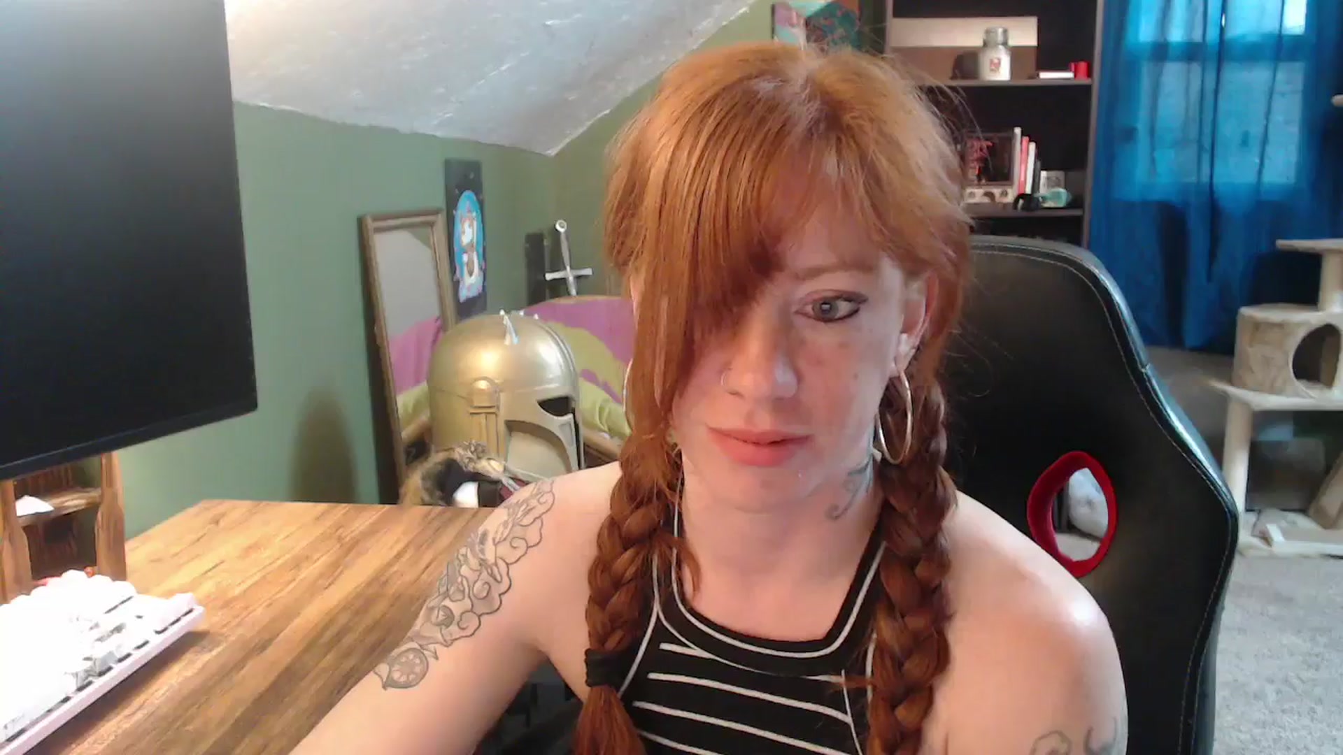 Gallery image thumbnail from AstraeaSiren's myfreecams stream on, 03/28/2025, 19:25 image 18 of 20