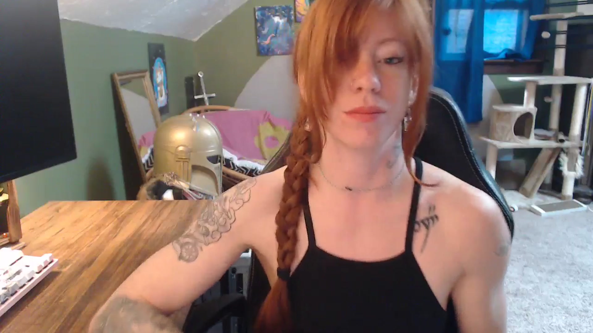 Gallery image thumbnail from AstraeaSiren's myfreecams stream on, 04/18/2025, 18:43 image 7 of 20