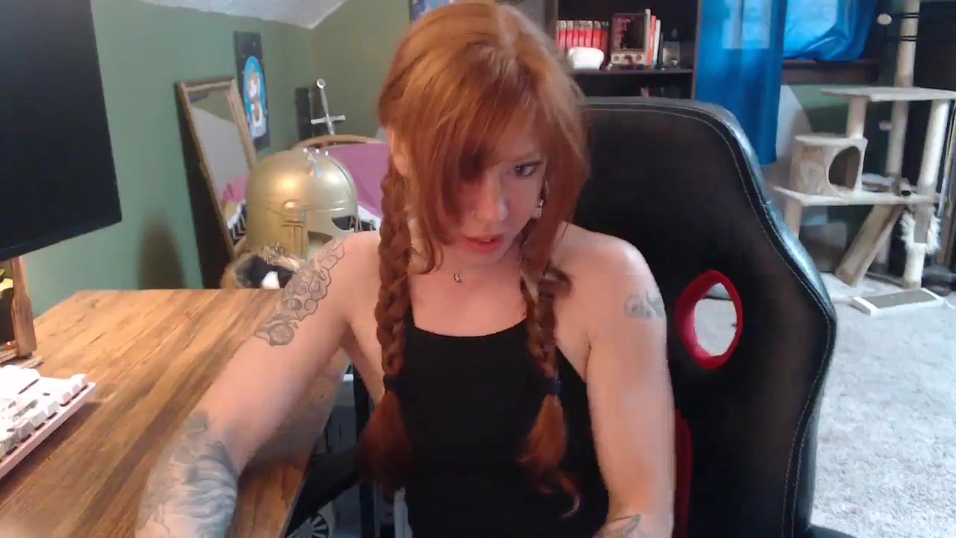 Gallery image thumbnail from AstraeaSiren's myfreecams stream on, 04/18/2025, 18:43 image 20 of 20