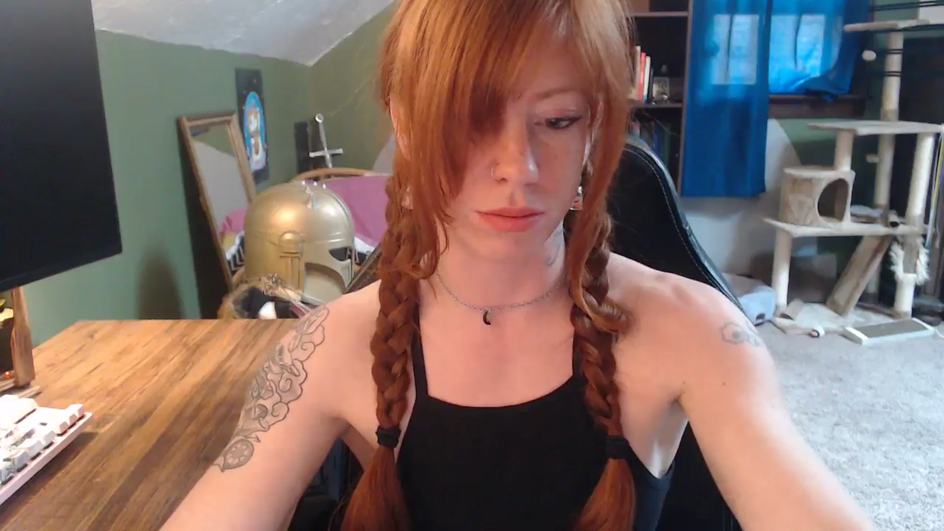 Gallery image thumbnail from AstraeaSiren's myfreecams stream on, 04/18/2025, 18:43 image 2 of 20