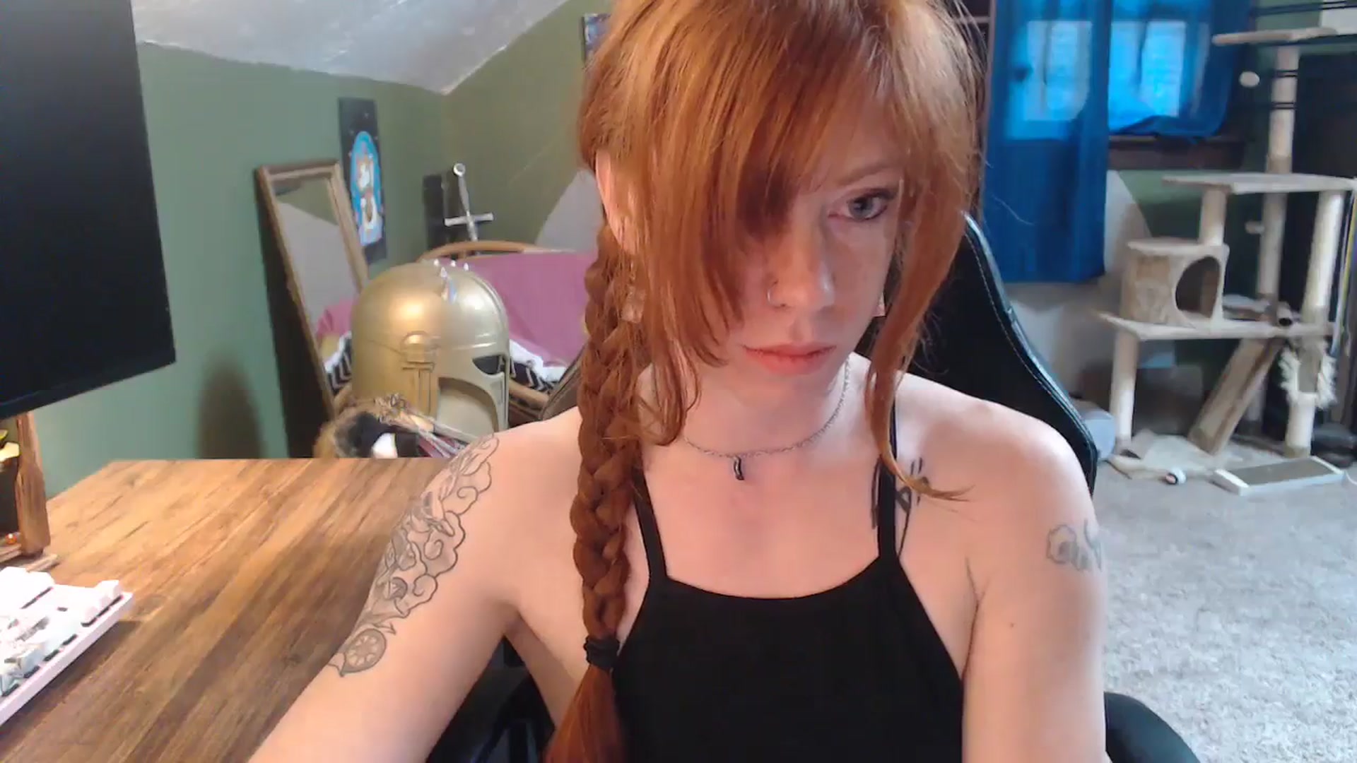 Gallery image thumbnail from AstraeaSiren's myfreecams stream on, 04/18/2025, 18:43 image 10 of 20