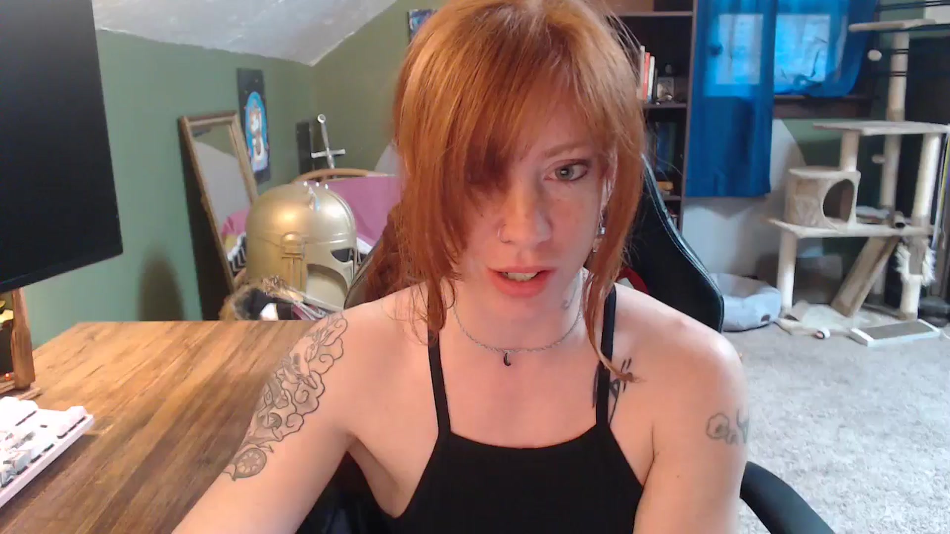 Gallery image thumbnail from AstraeaSiren's myfreecams stream on, 04/18/2025, 18:43 image 15 of 20