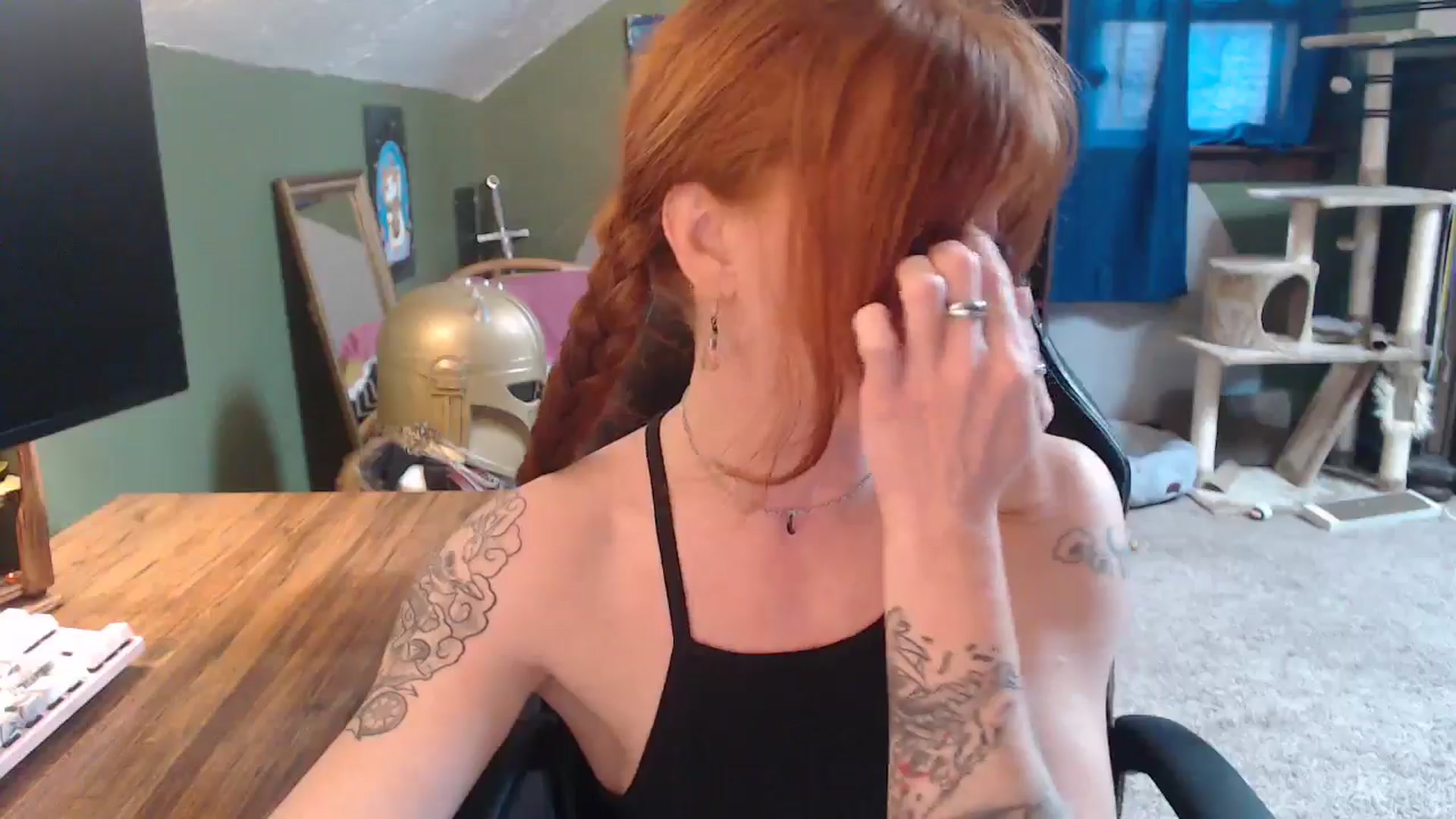 Gallery image thumbnail from AstraeaSiren's myfreecams stream on, 04/18/2025, 18:43 image 16 of 20