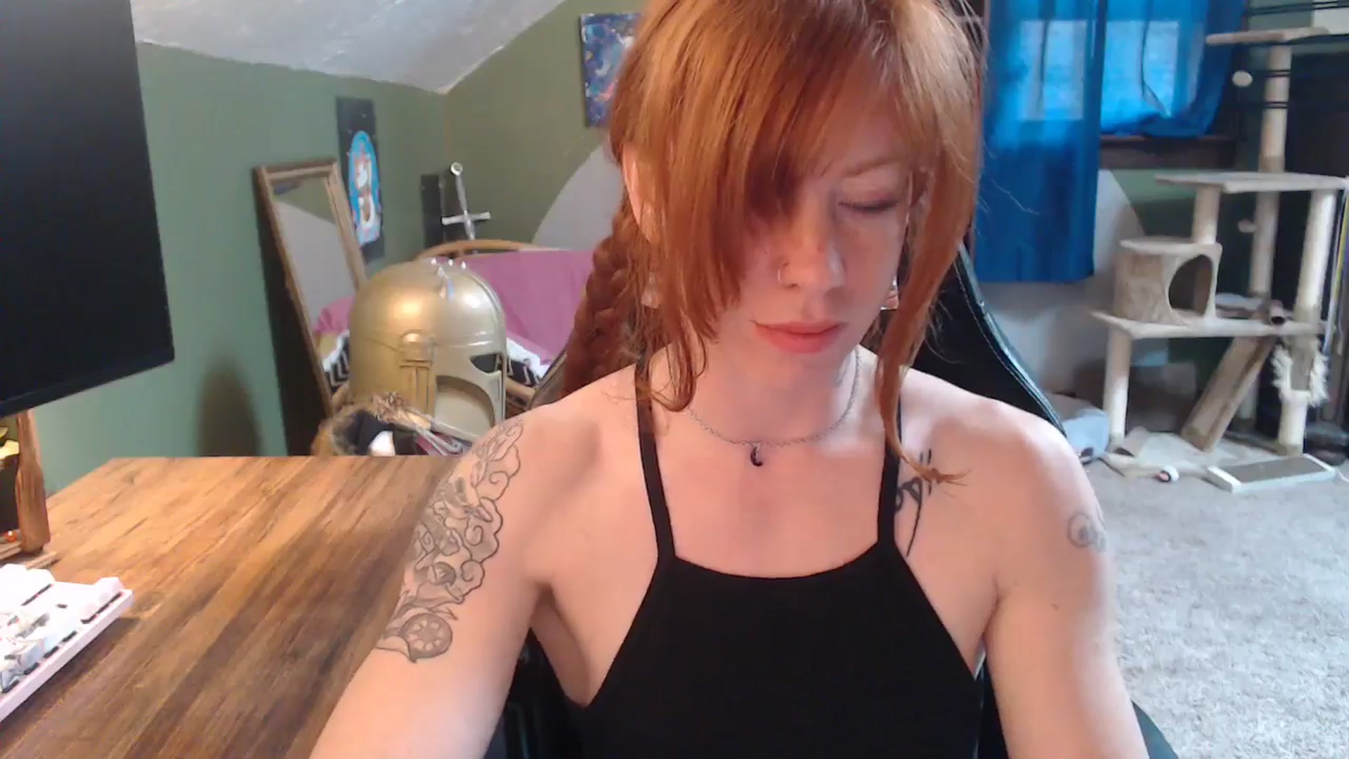 Gallery image thumbnail from AstraeaSiren's myfreecams stream on, 04/18/2025, 18:43 image 12 of 20